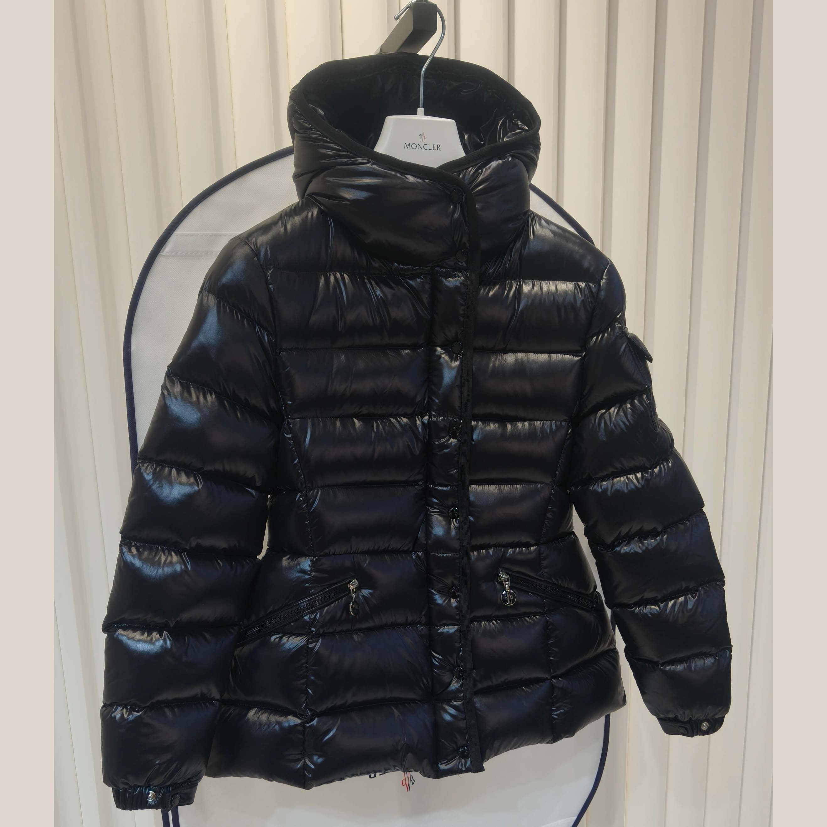 Moncler Barante Hooded Short Down Jacket - DesignerGu
