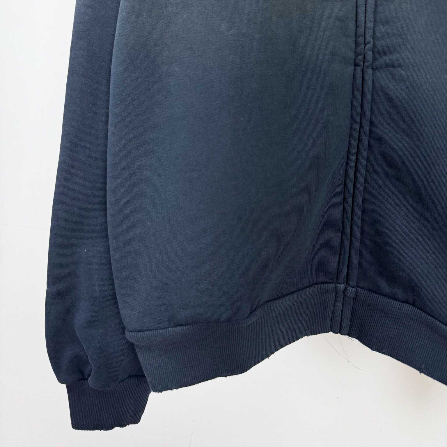 Acne Studios - Zip sweater logo - DesignerGu