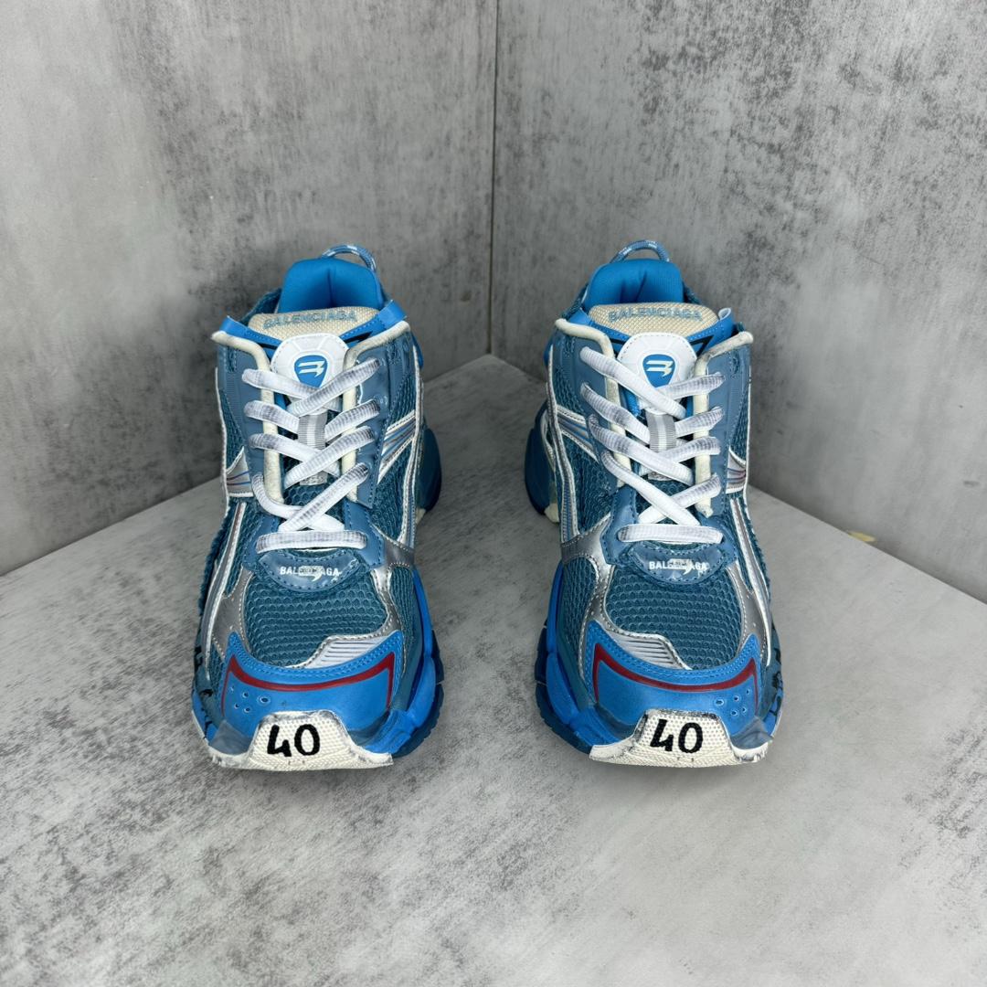 Balenciaga Runner Sneakers - DesignerGu