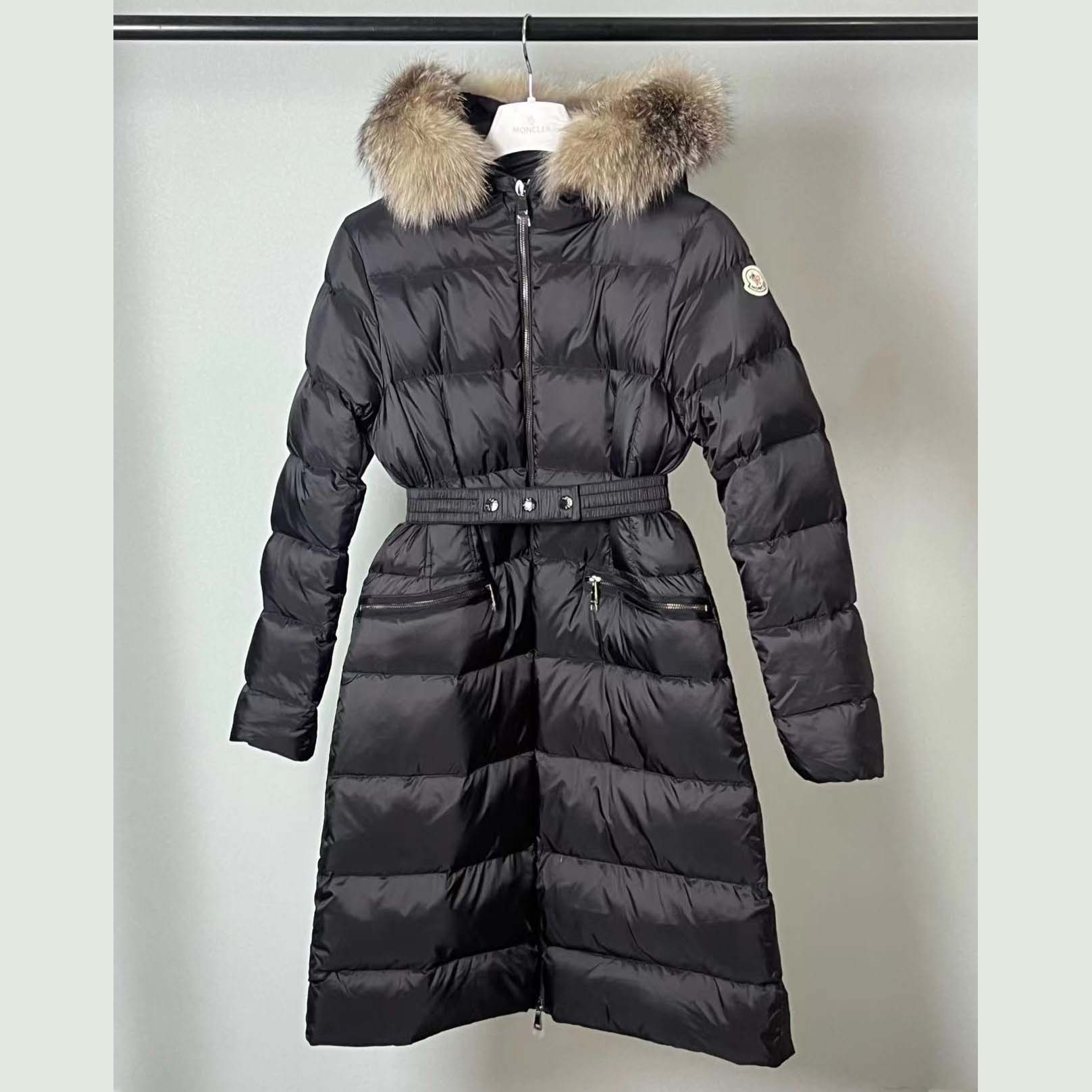Moncler Boedic Down Jacket With A Detachable Shearling Trim - DesignerGu