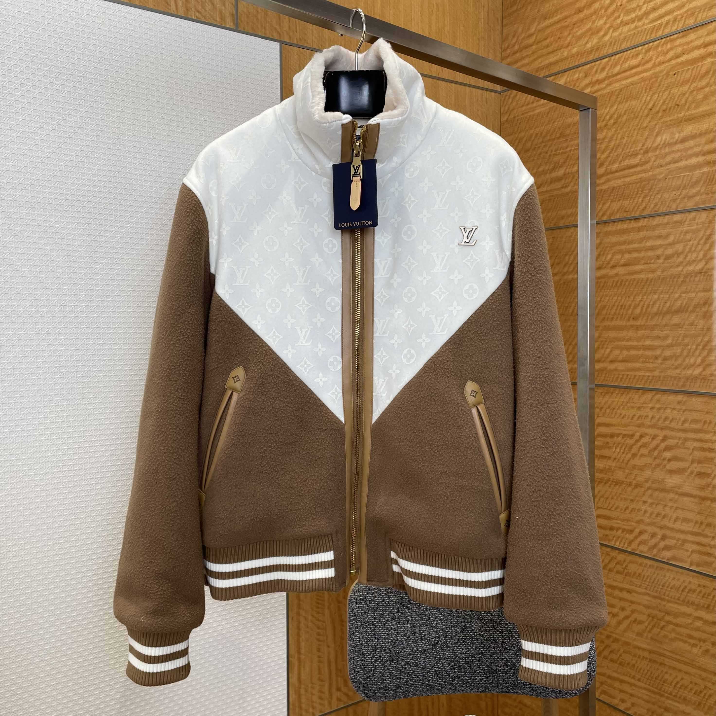 Louis Vuitton Monogram Blouson With Shearling Collar  1AJBD1 - DesignerGu