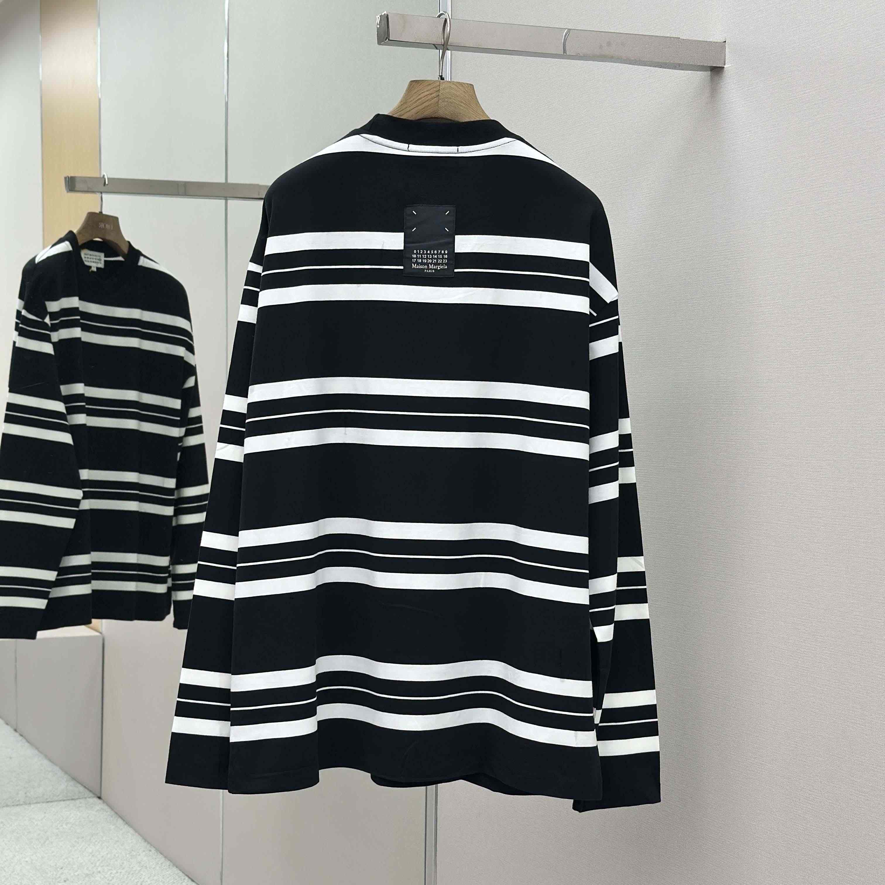 Maison Margiela Striped Long-sleeved - DesignerGu