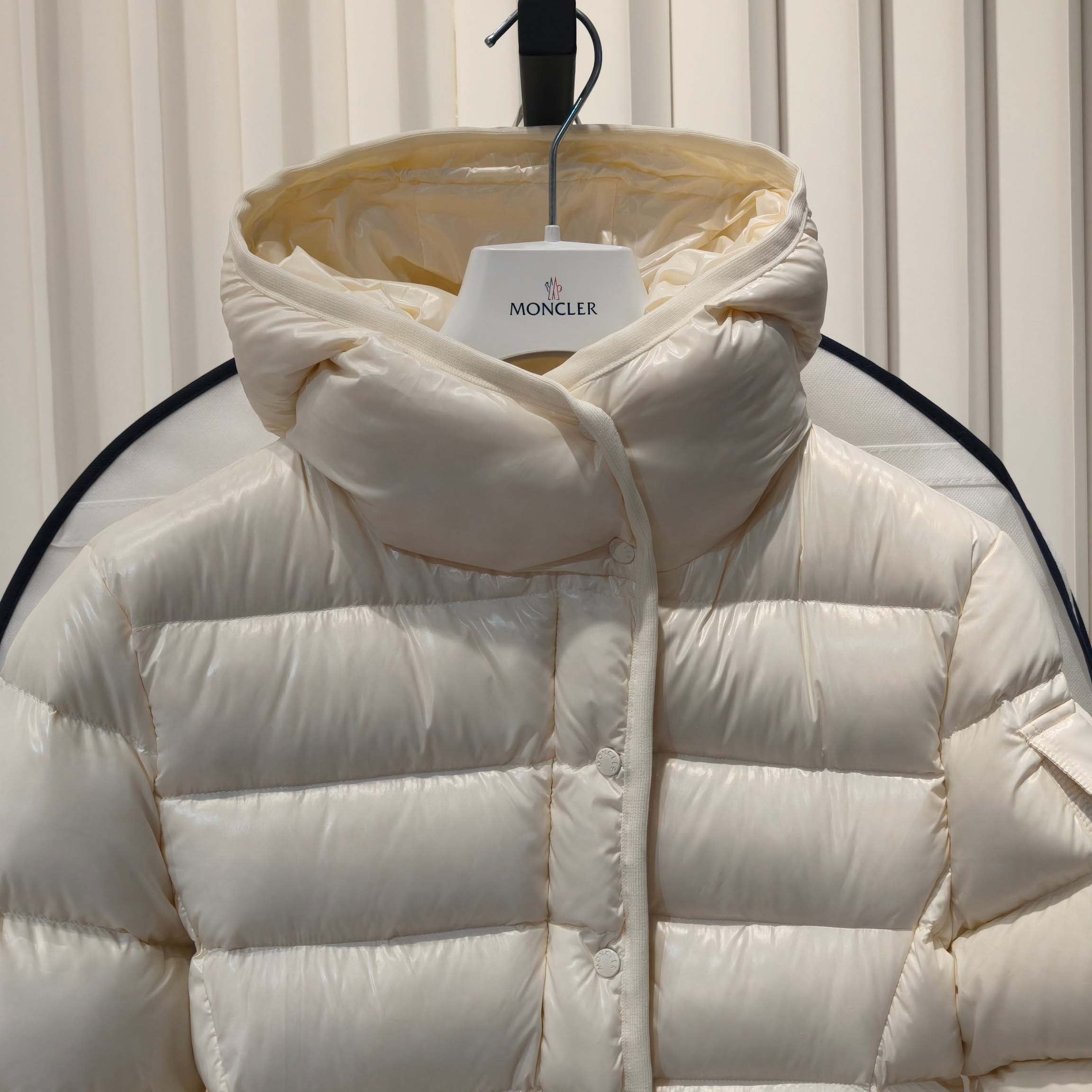 Moncler Barante Hooded Short Down Jacket - DesignerGu