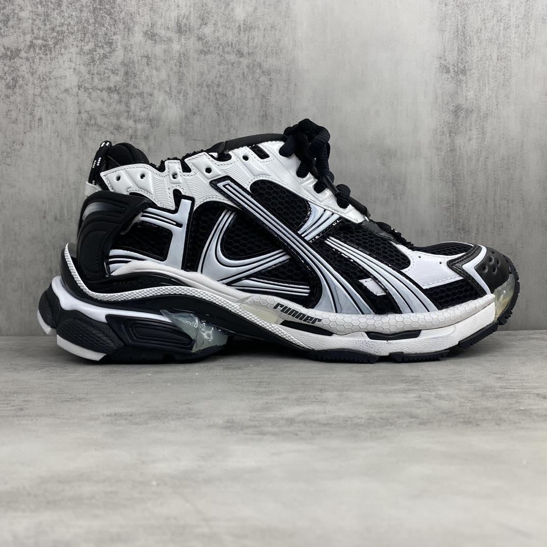 Balenciaga Runner Sneakers - DesignerGu