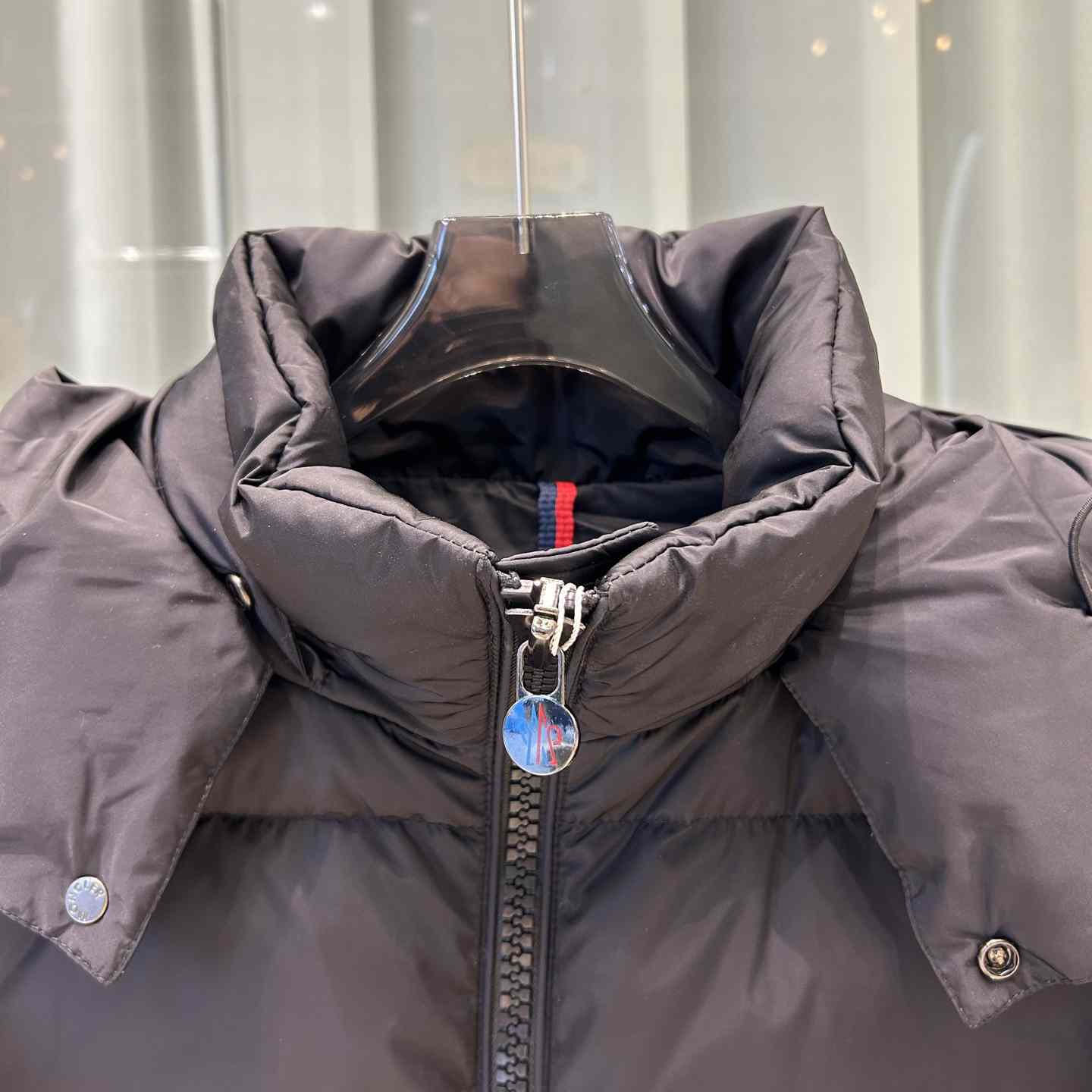 Moncler Maya Matte Short Down Jacket - DesignerGu