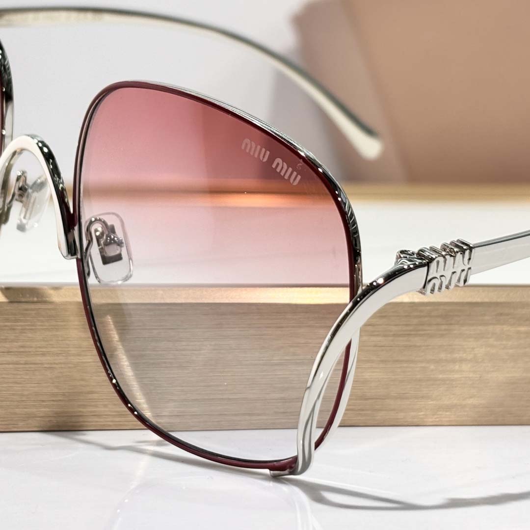Miu Miu MU A624 Sunglasses - DesignerGu