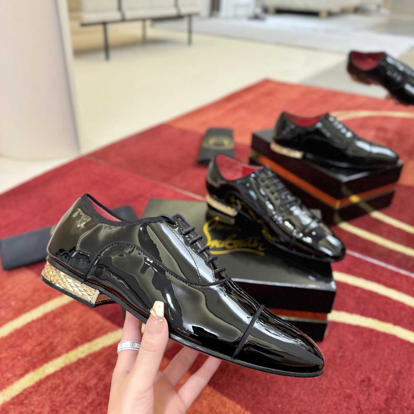 Christian Louboutin Greggyrocks Oxfords  - DesignerGu