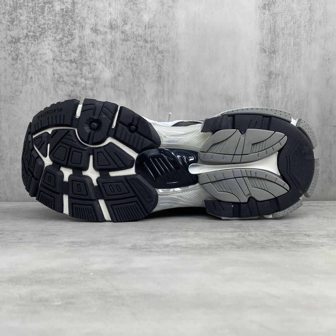 Balenciaga Runner Sneakers - DesignerGu