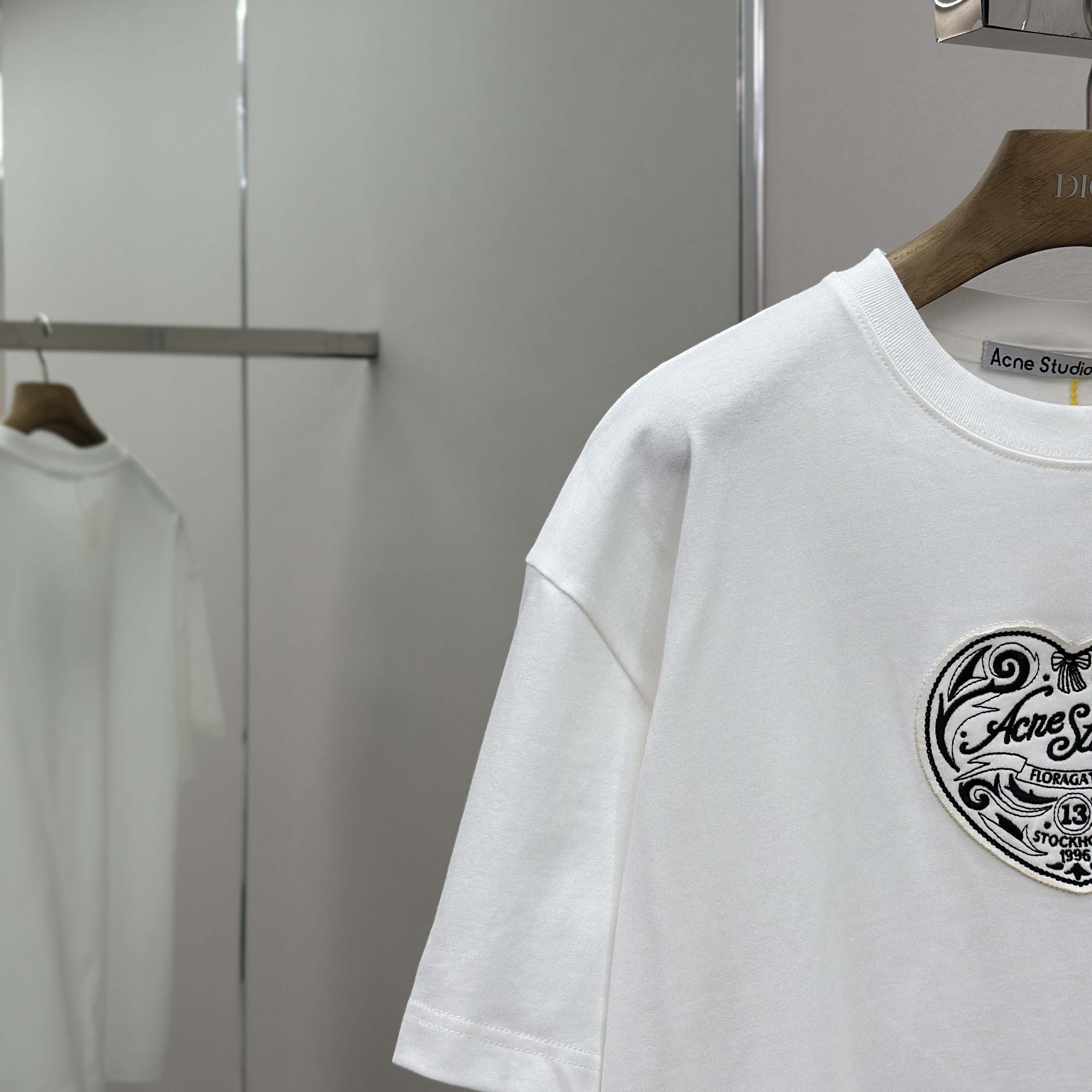 Acne Studios Logo T-shirt - Off white - DesignerGu