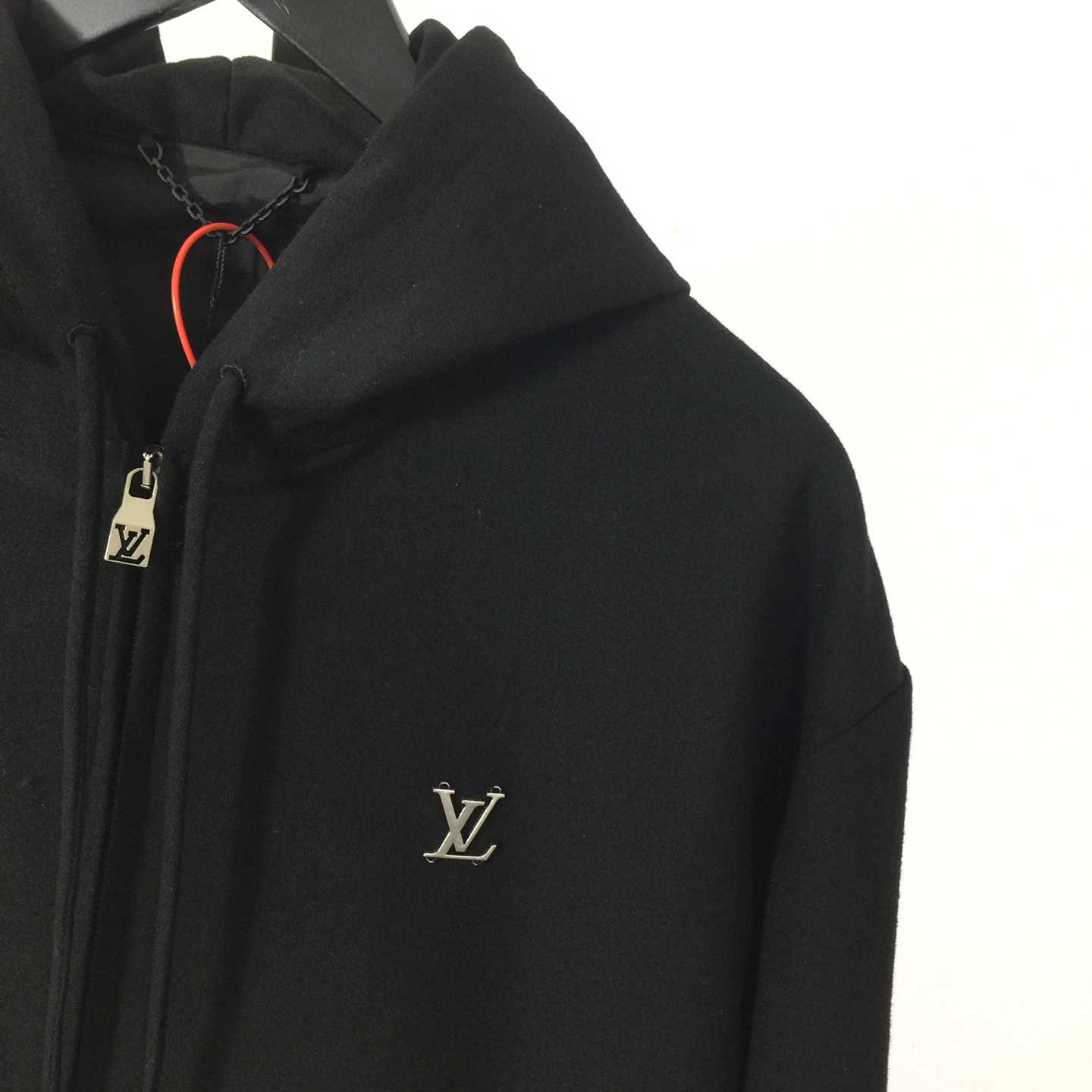 Louis Vuitton Tailored Technical Wool Hooded Blouson   1AIWF7 - DesignerGu