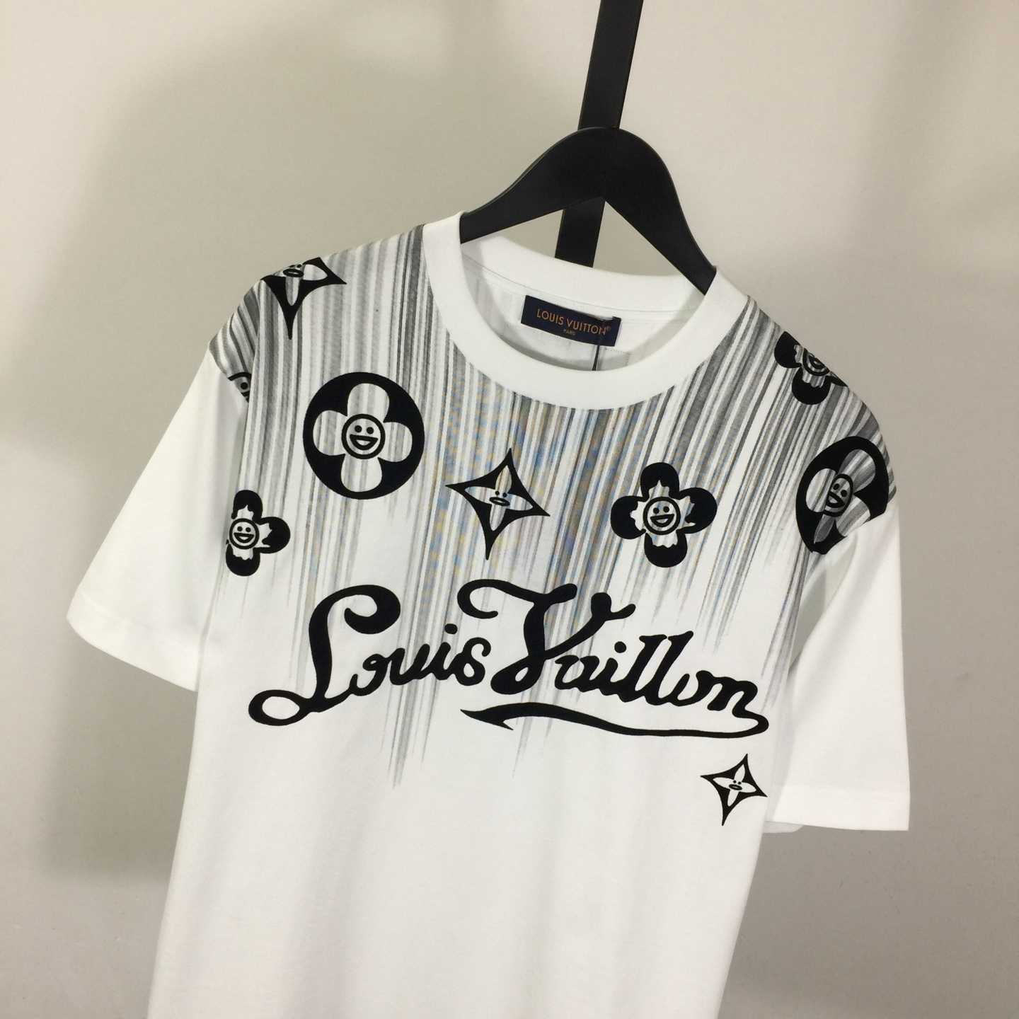 Louis Vuitton T-shirt Monogram - DesignerGu