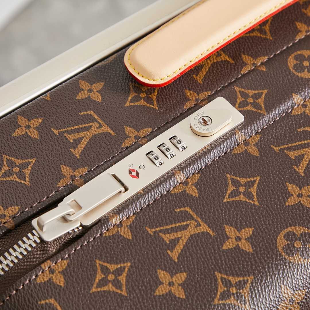 Louis Vuitton Horizon 55     M13767 - DesignerGu