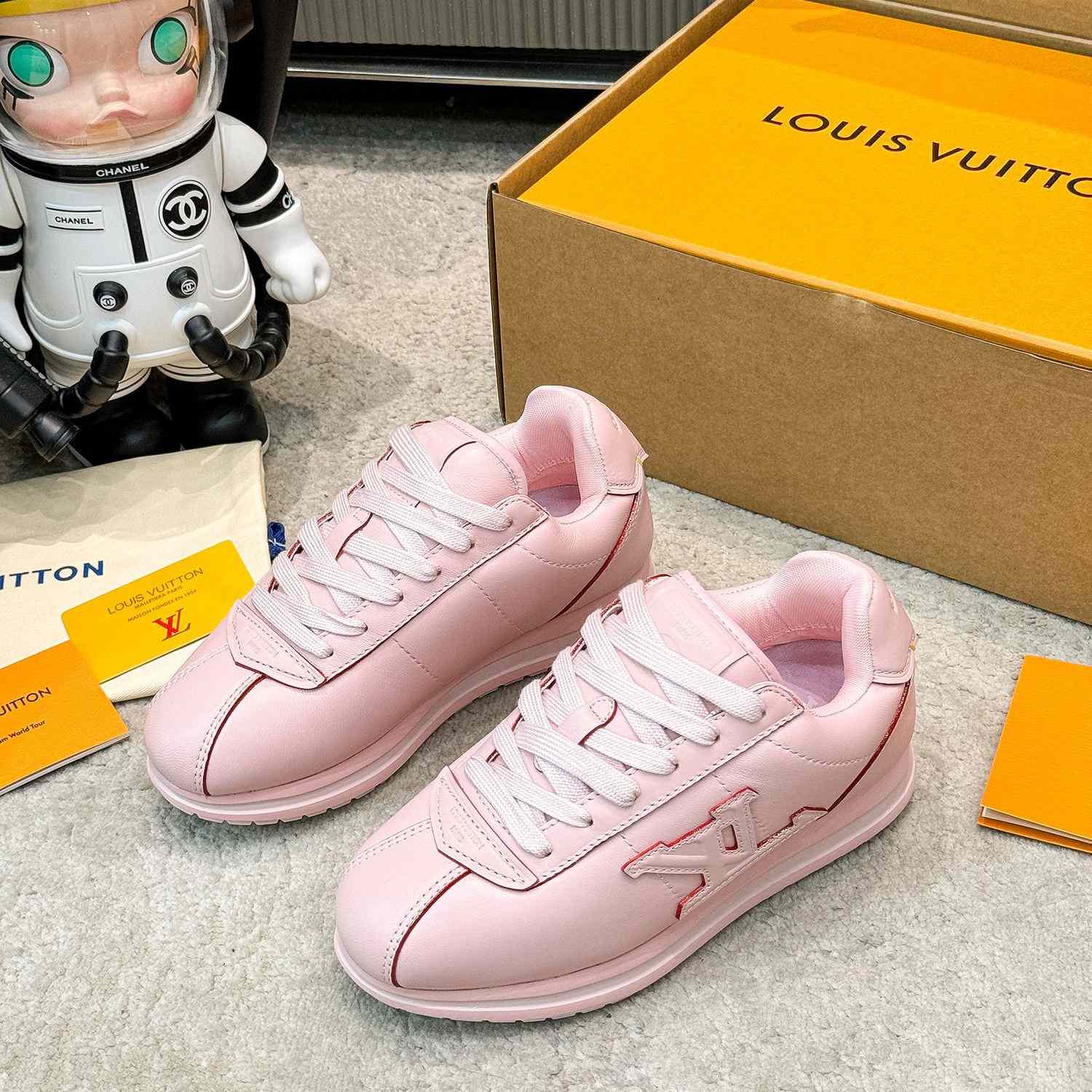 Louis Vuitton LV BUTTERSOFT Sneaker    1AIKWJ - DesignerGu