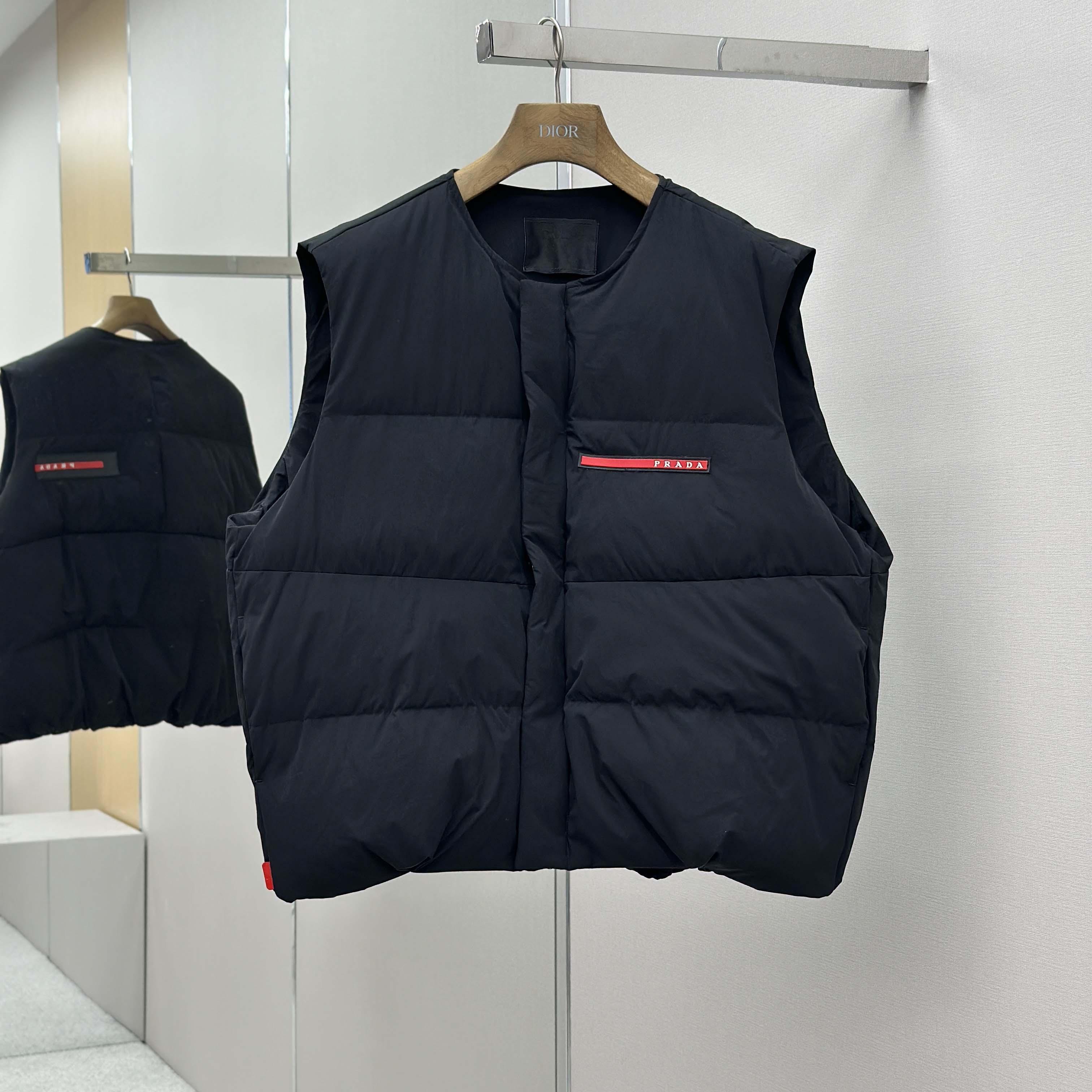 Prada Black Nylon Puffer Gilet Jacket - DesignerGu