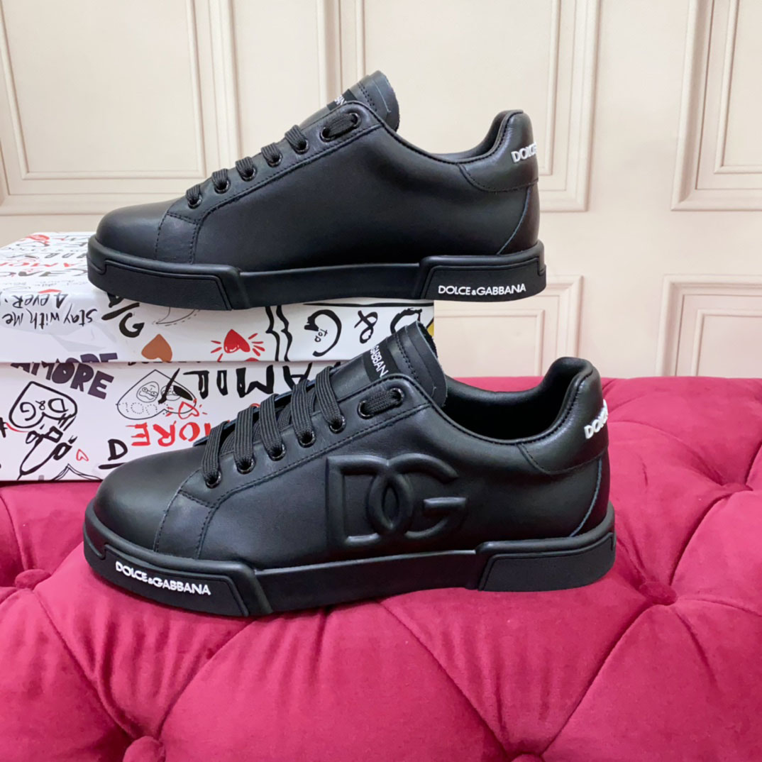 Dolce & Gabbana Sneakers - DesignerGu