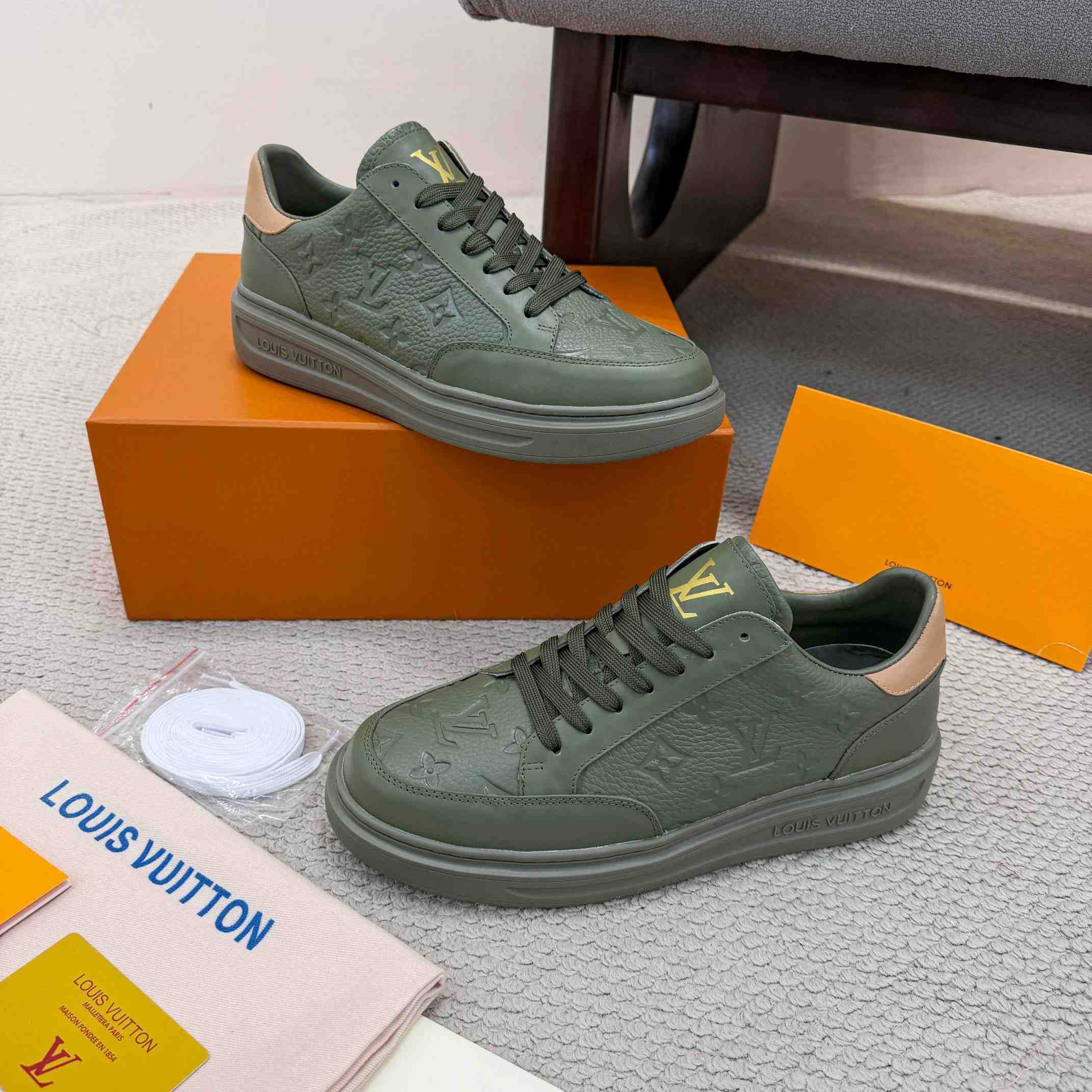 Louis Vuitton Beverly Hills Sneaker 1AJ912 - DesignerGu