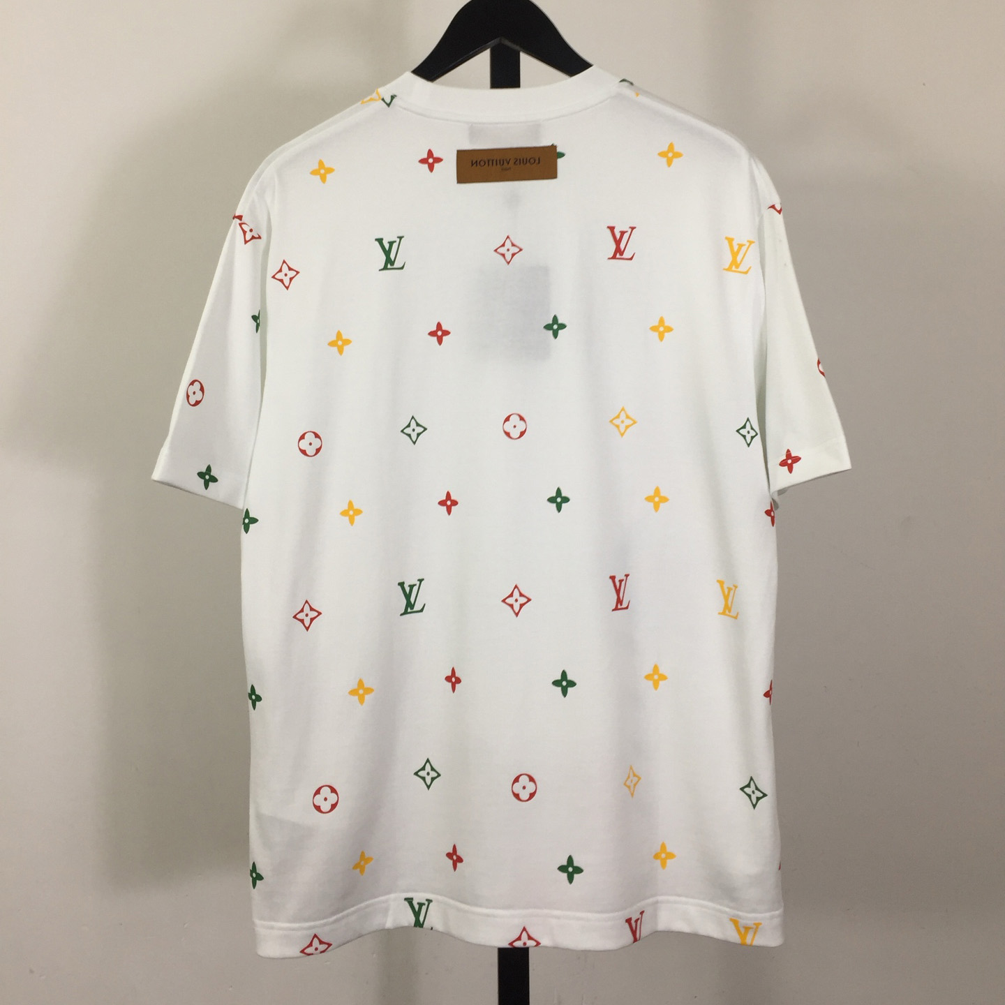 Louis Vuitton Cotton T-shirt With A Colorful Flower Graphic Print - DesignerGu