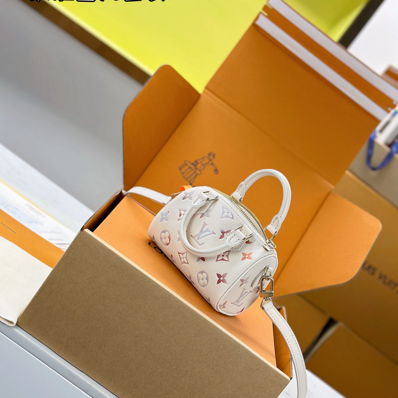 Louis Vuitton Nano Speedy M25591 - DesignerGu