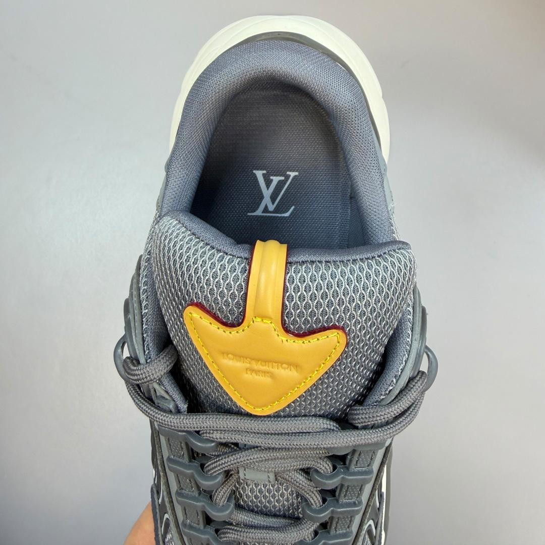 Louis Vuitton Summit Sneaker 1AJAG7 - DesignerGu