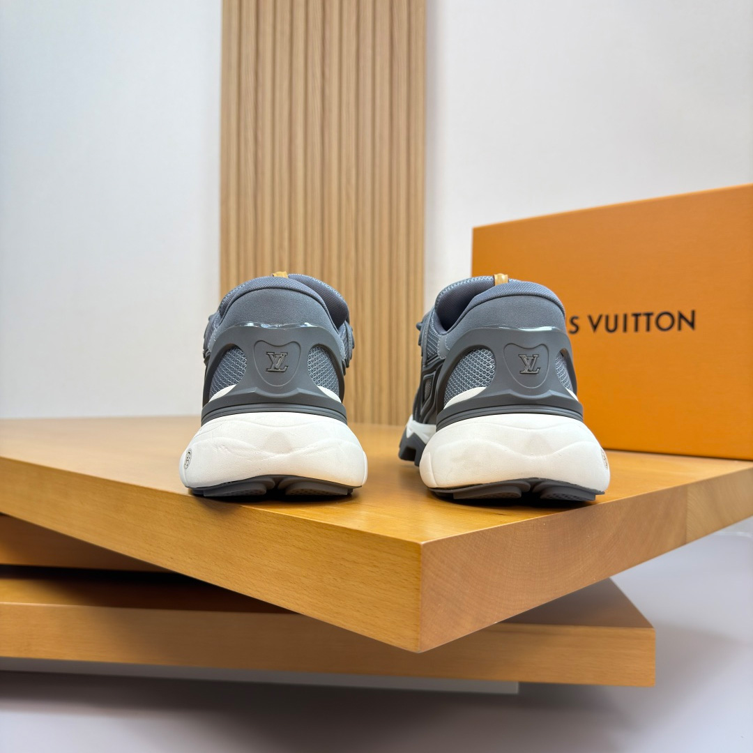 Louis Vuitton Summit Sneaker 1AJAG7 - DesignerGu