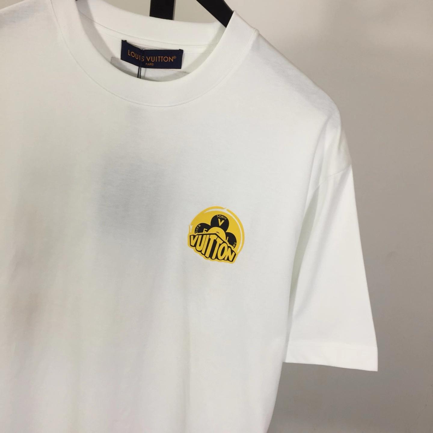 Louis Vuitton T-shirt With Yellow Graphic Logo - DesignerGu