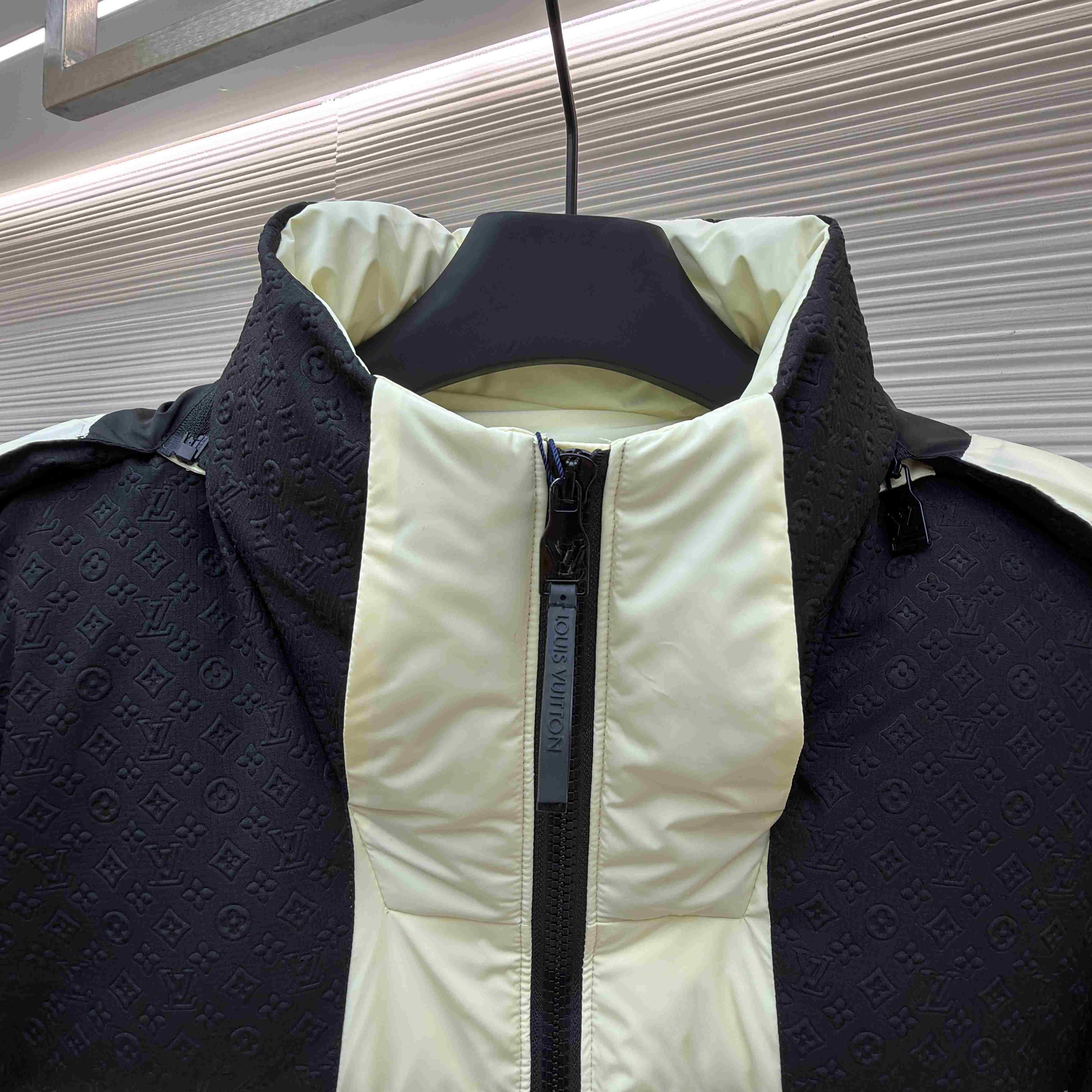 Louis Vuitton Placed Monogram Ecodown Blouson 1AJAZR - DesignerGu