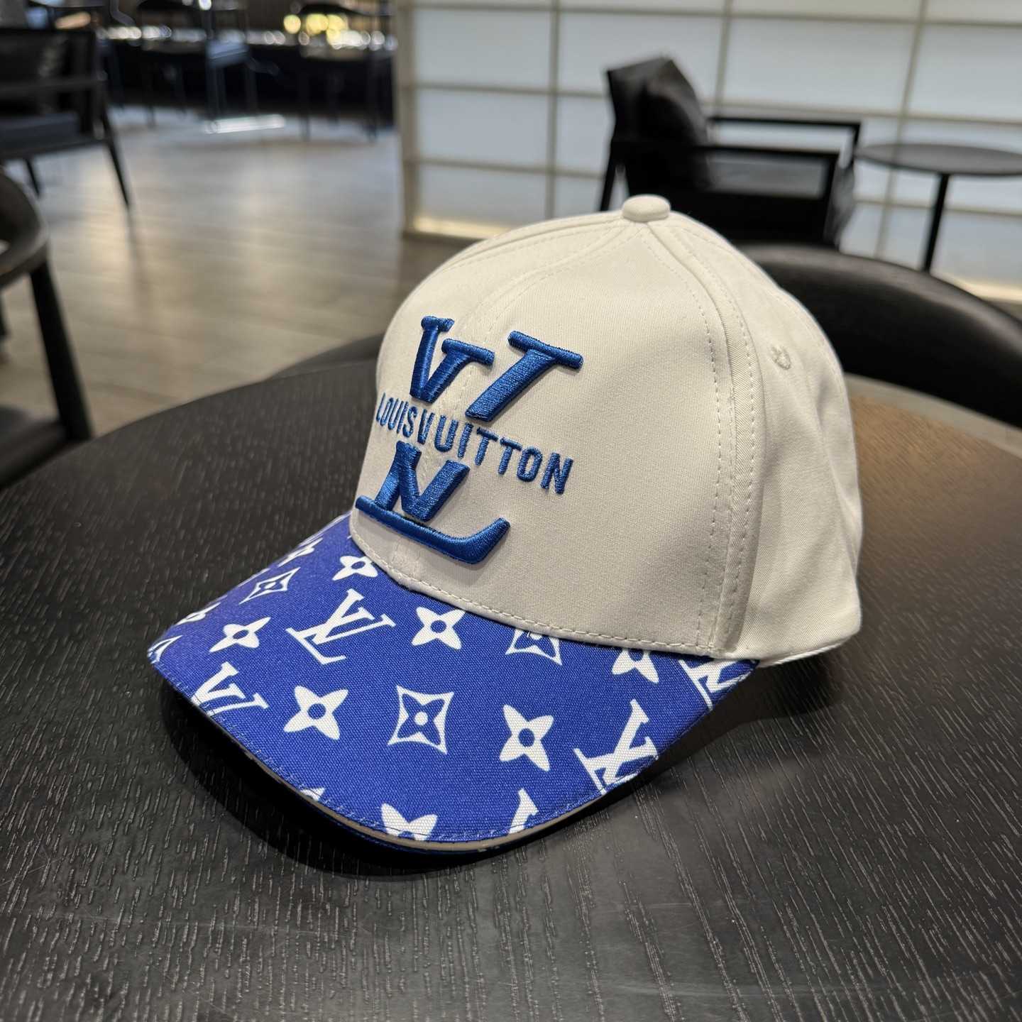 Louis Vuitton Cap - DesignerGu