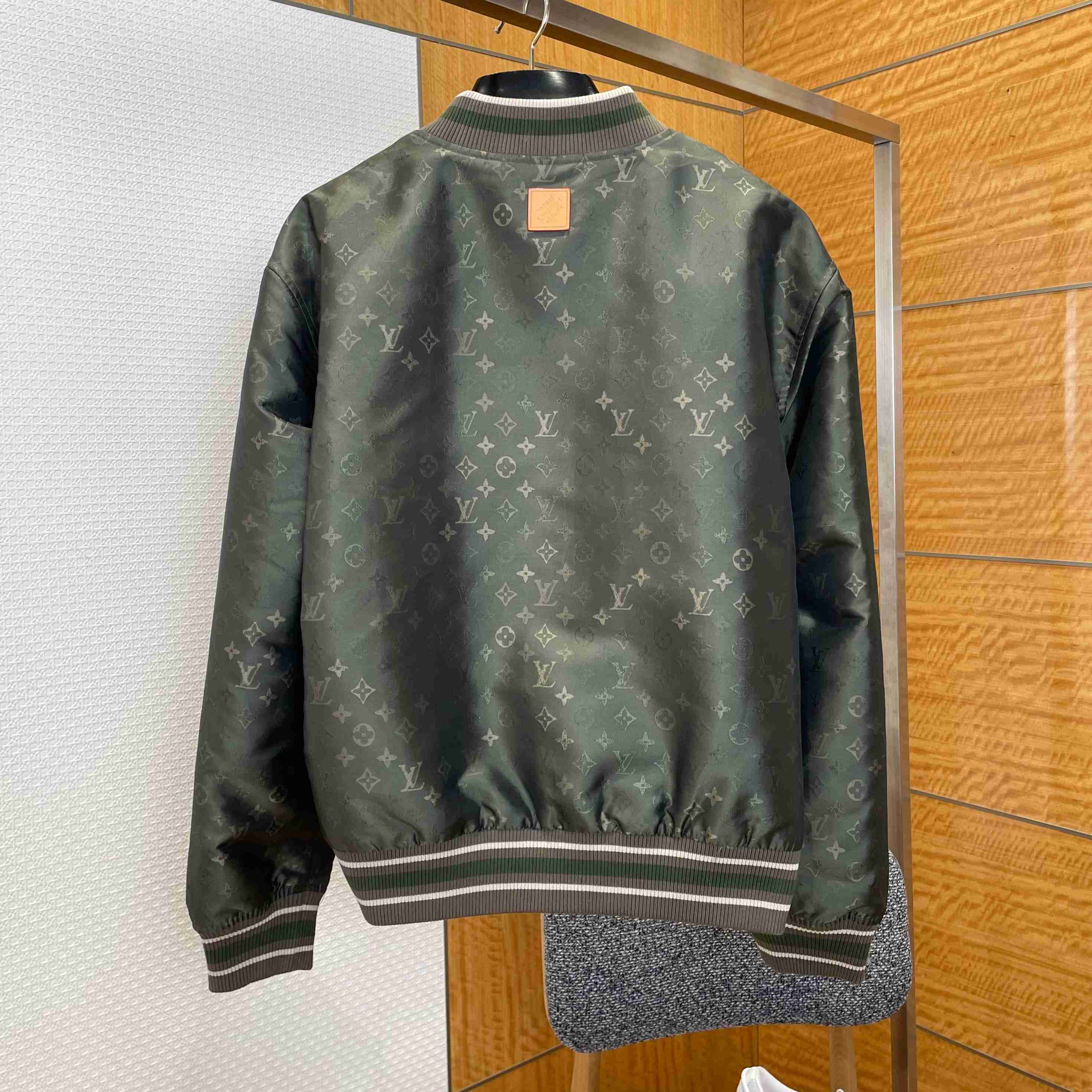 Louis Vuitton Monogram Bomber 1AJBDT - DesignerGu