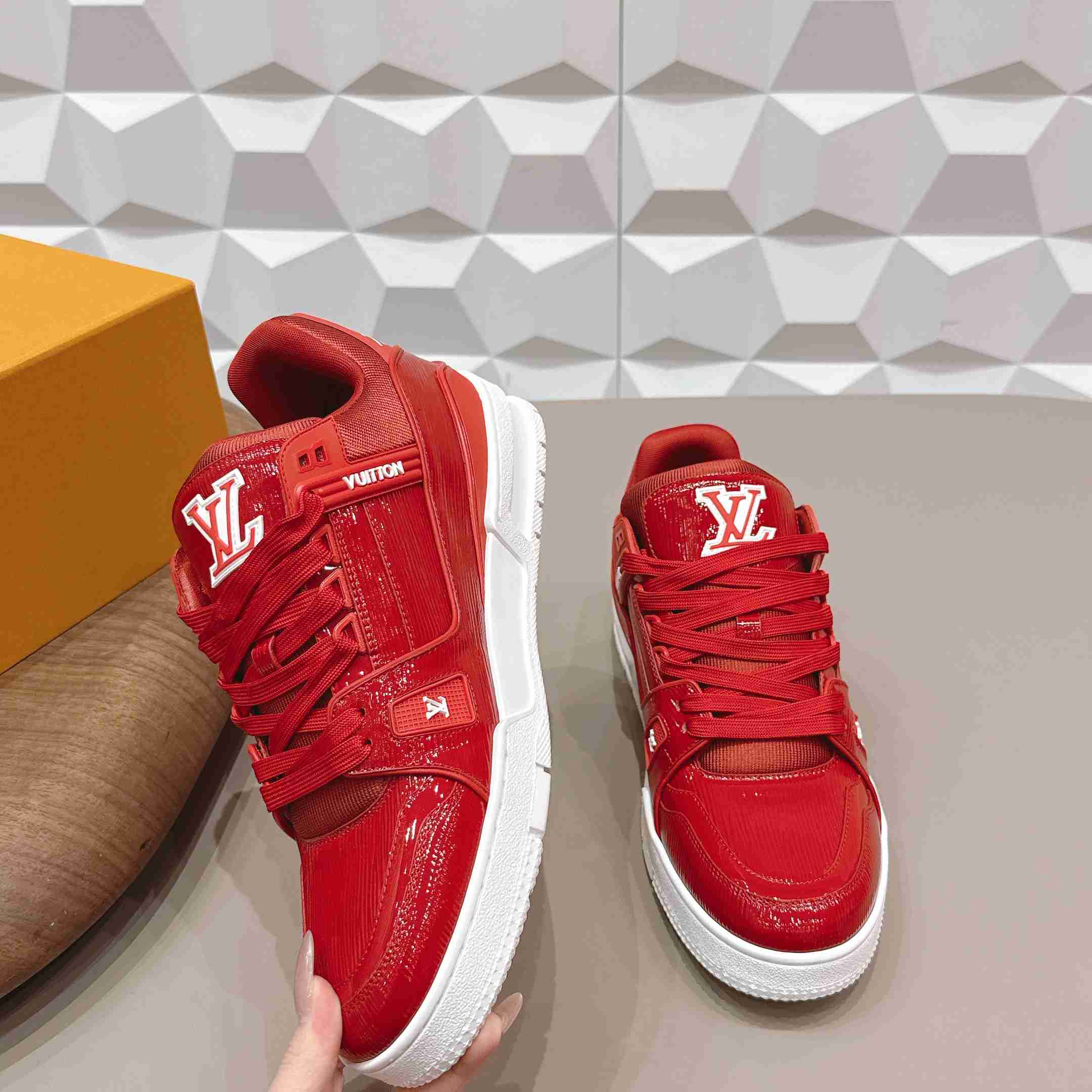 Louis Vuitton Trainer Sneaker 1AJ047 - DesignerGu