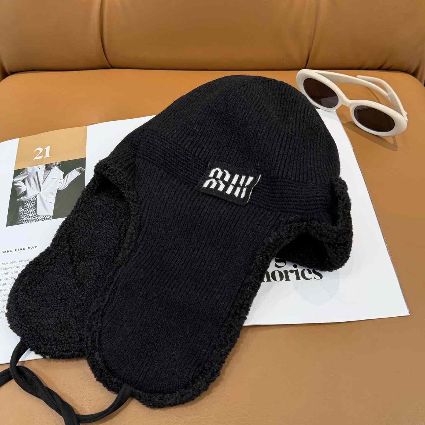 Miu Miu Sherpa Trapper - DesignerGu