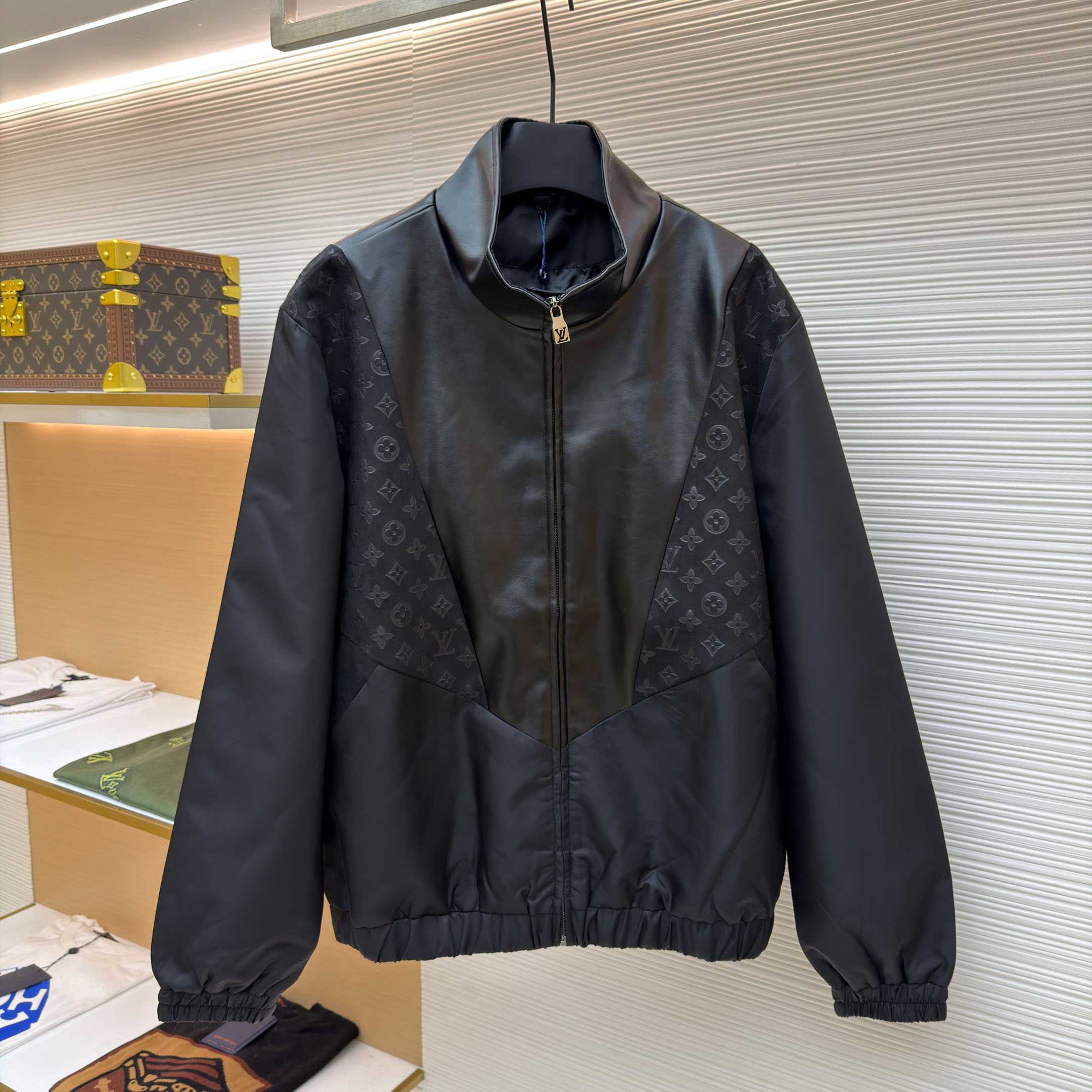 Louis Vuitton Leather Mix Track Top 1AHVM3 - DesignerGu