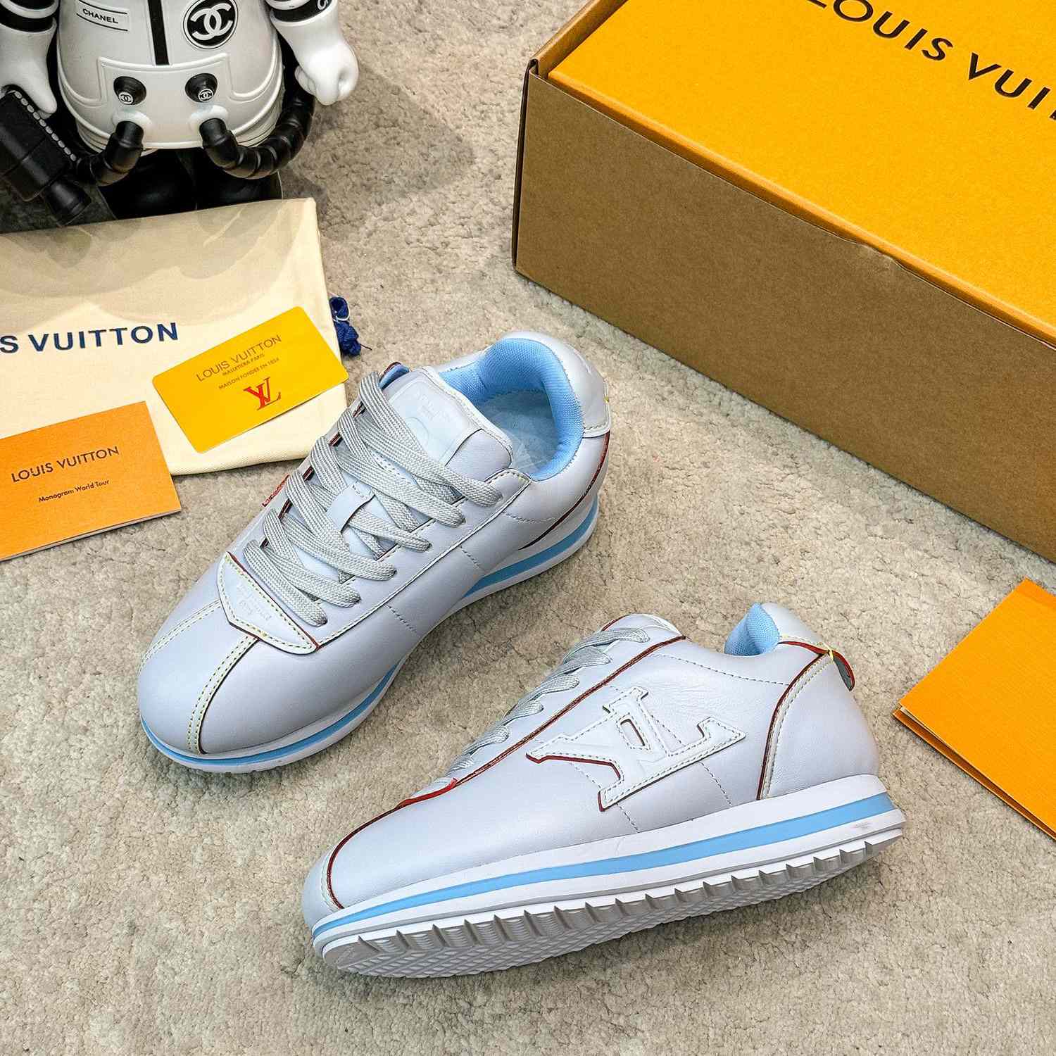 Louis Vuitton LV BUTTERSOFT Sneaker    1AIKI9 - DesignerGu