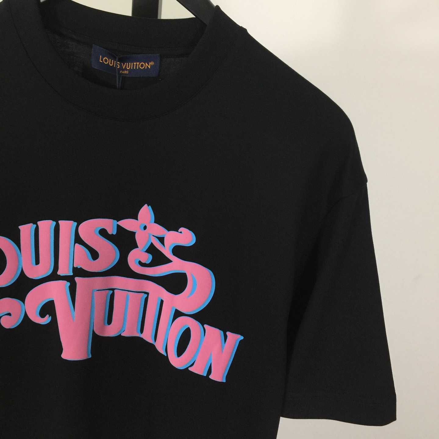 Louis Vuitton Graphic Short-sleeved Crewneck - DesignerGu