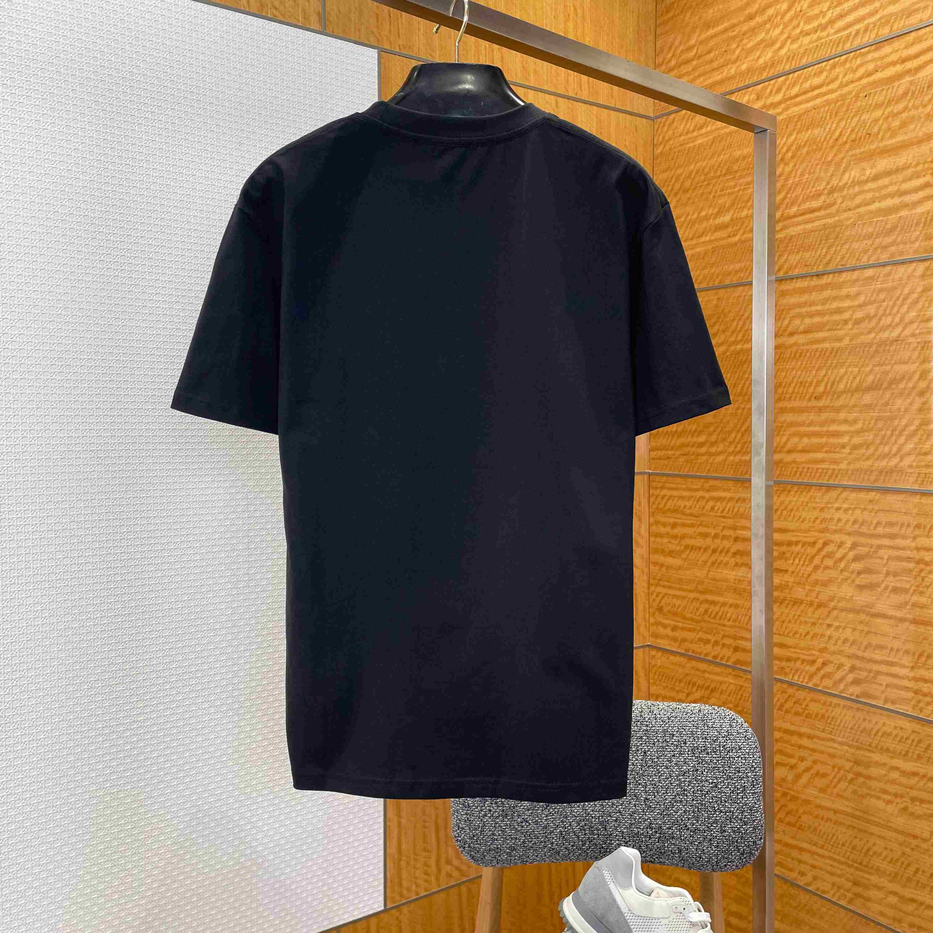 Dior T-Shirt with Dior Embroidery Black - DesignerGu