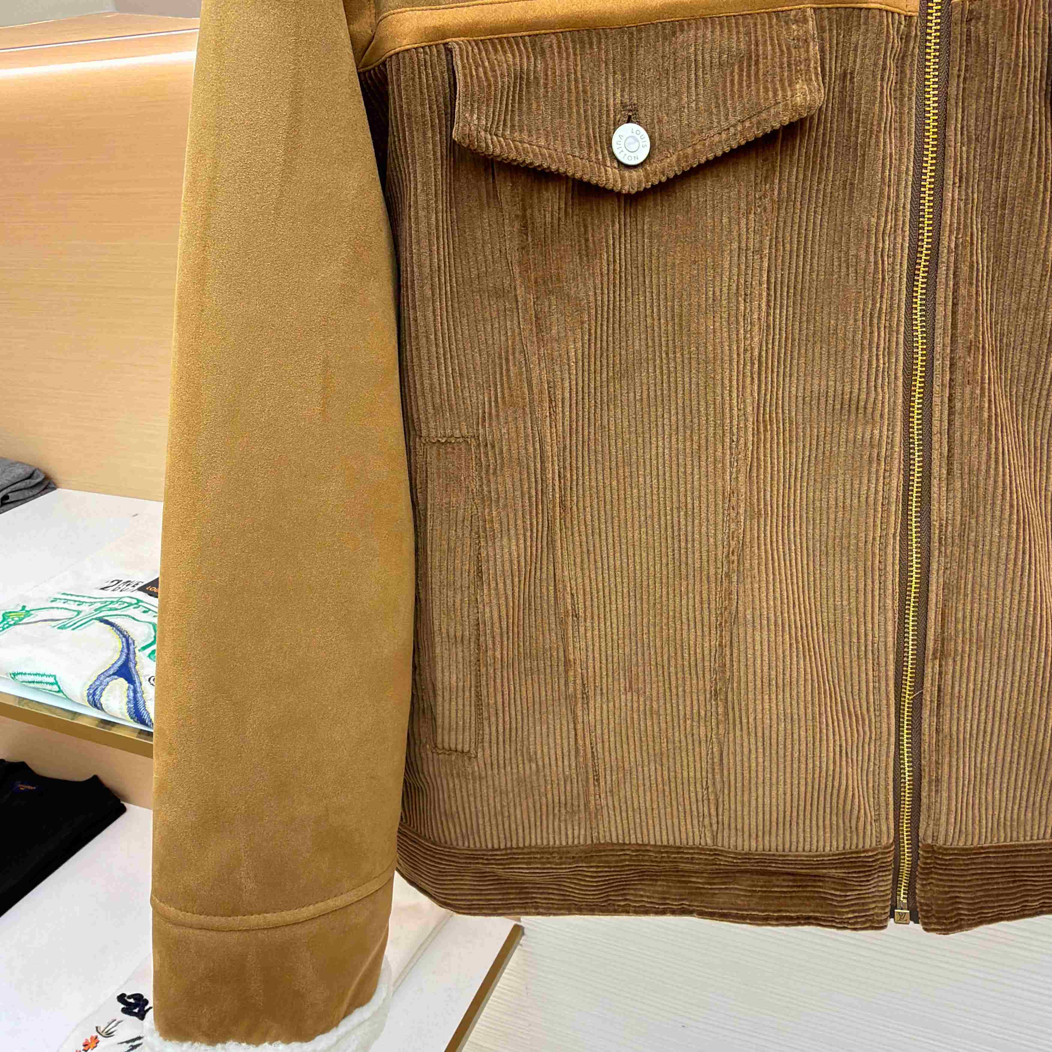 Louis Vuitton Corduroy And Shearling Mix Trucker 1AJBR0 - DesignerGu