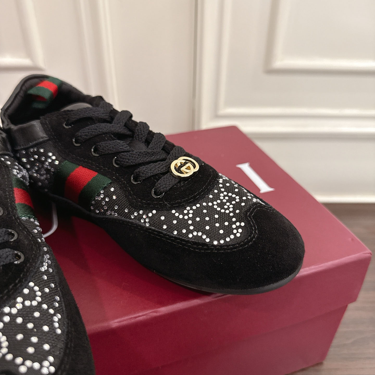 Gucci Women's Gucci Shift GG Crystal Sneaker - DesignerGu