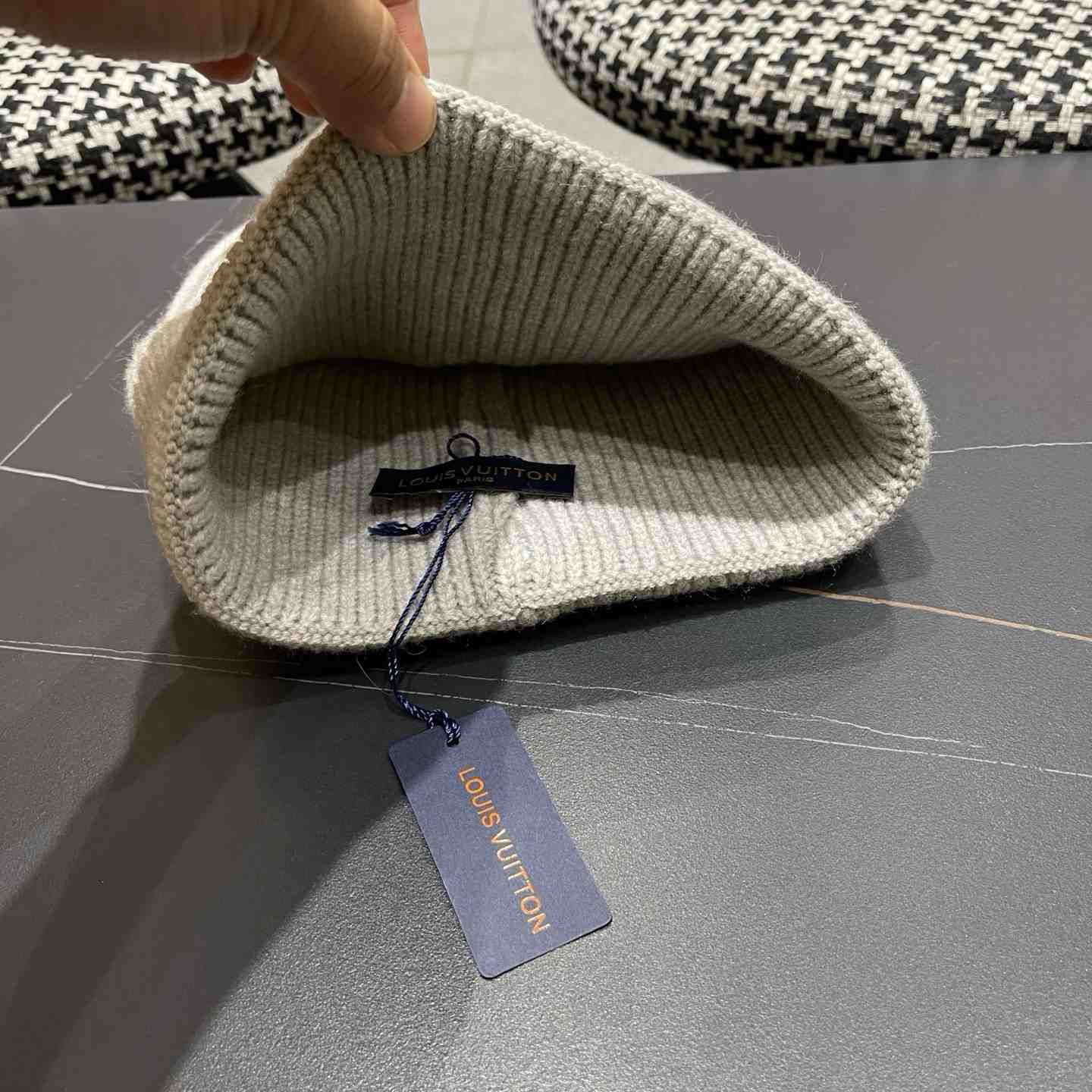 Louis Vuitton Beanie    - DesignerGu