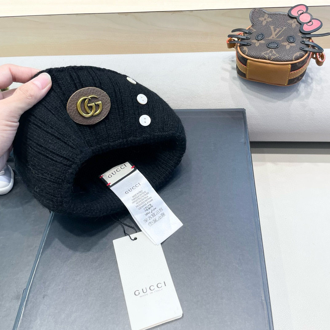Gucci Beanie    - DesignerGu