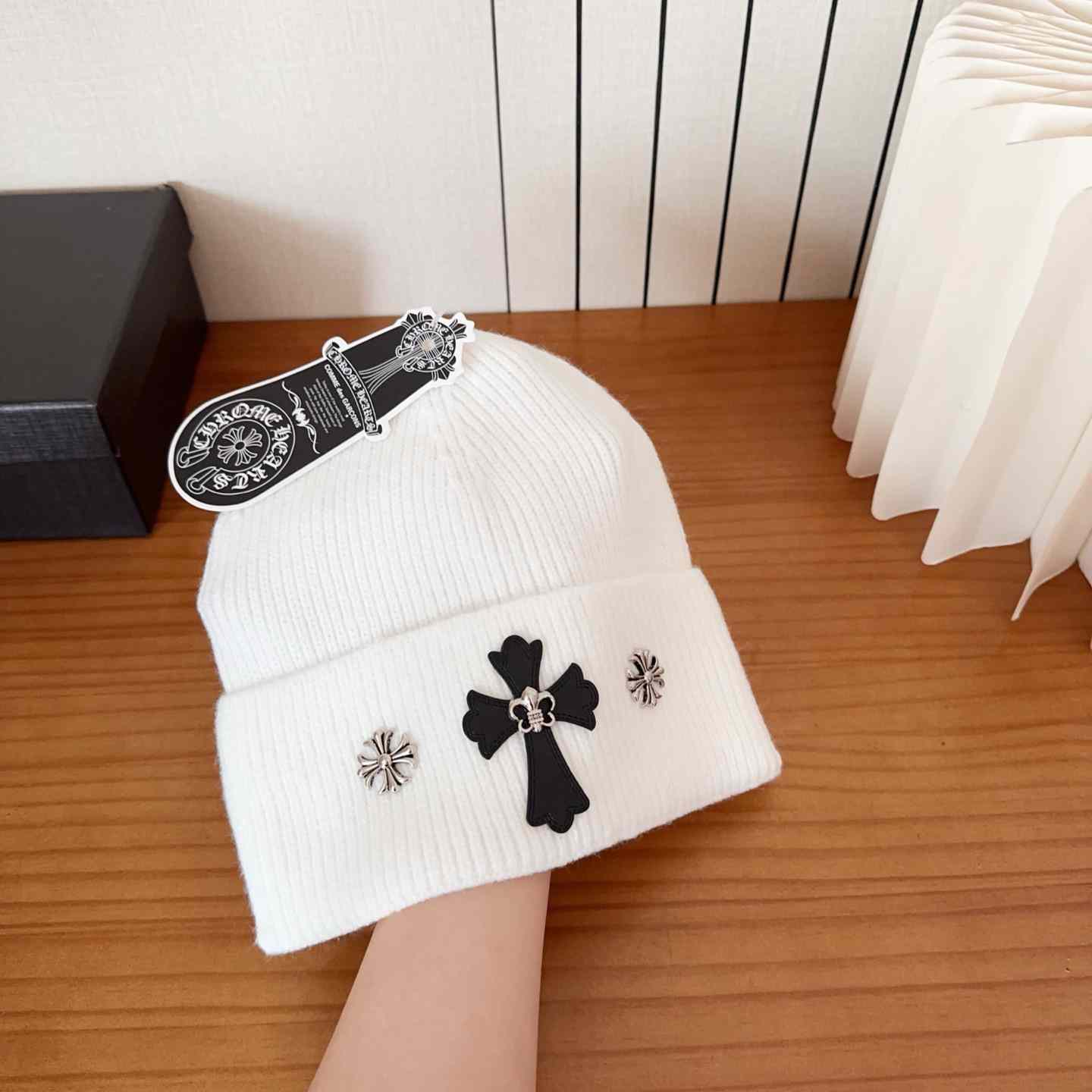 Chrome Heart Beanie White - DesignerGu