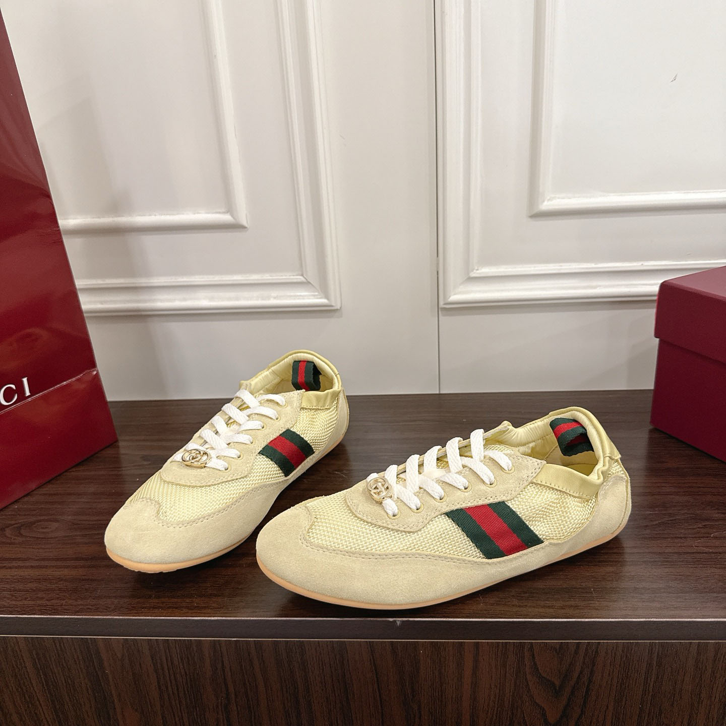 Gucci Women's Gucci Shift Sneaker - DesignerGu