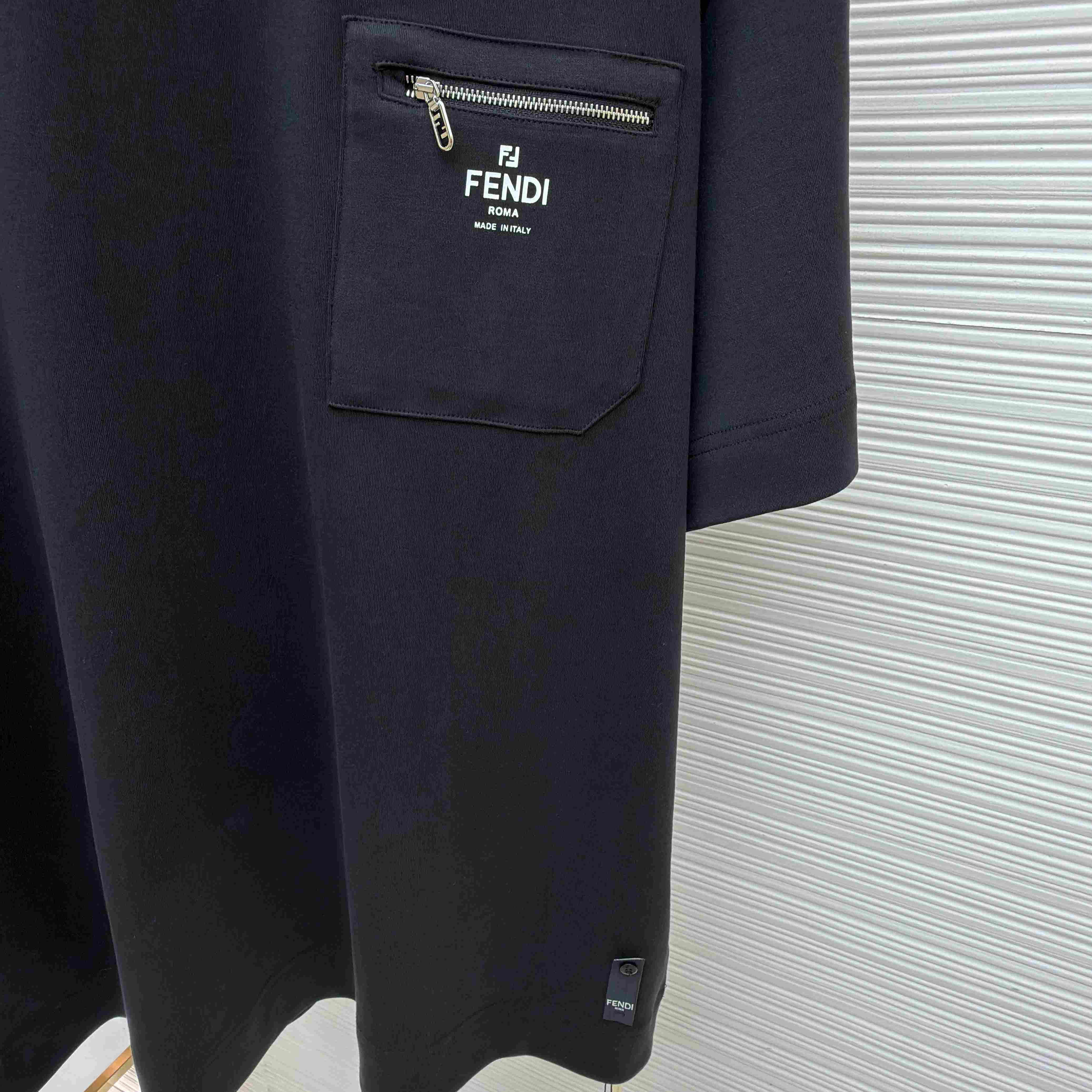 Fendi Black Cotton T-shirt - DesignerGu