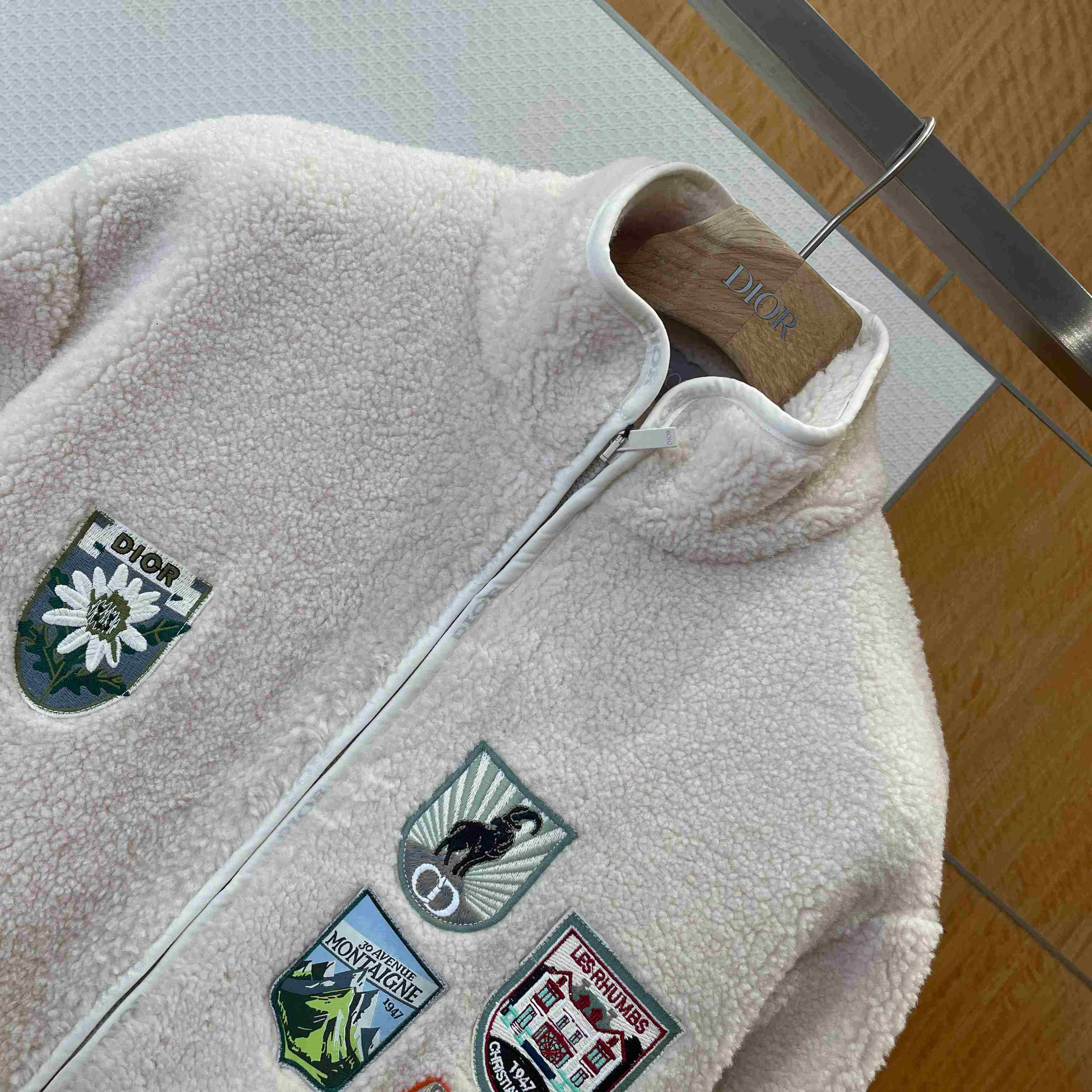 Dior  Mountain Fleece - DesignerGu
