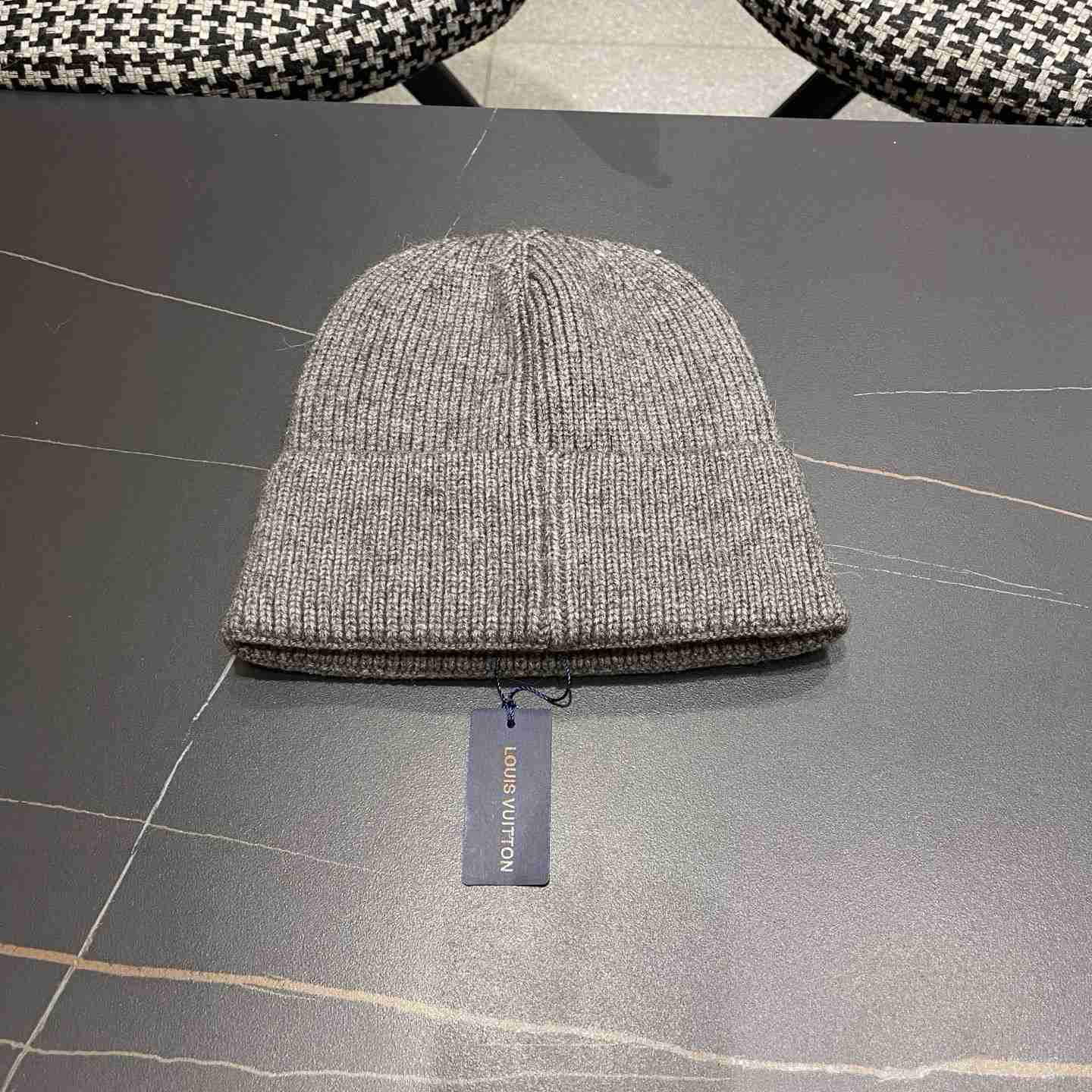Louis Vuitton Beanie    - DesignerGu