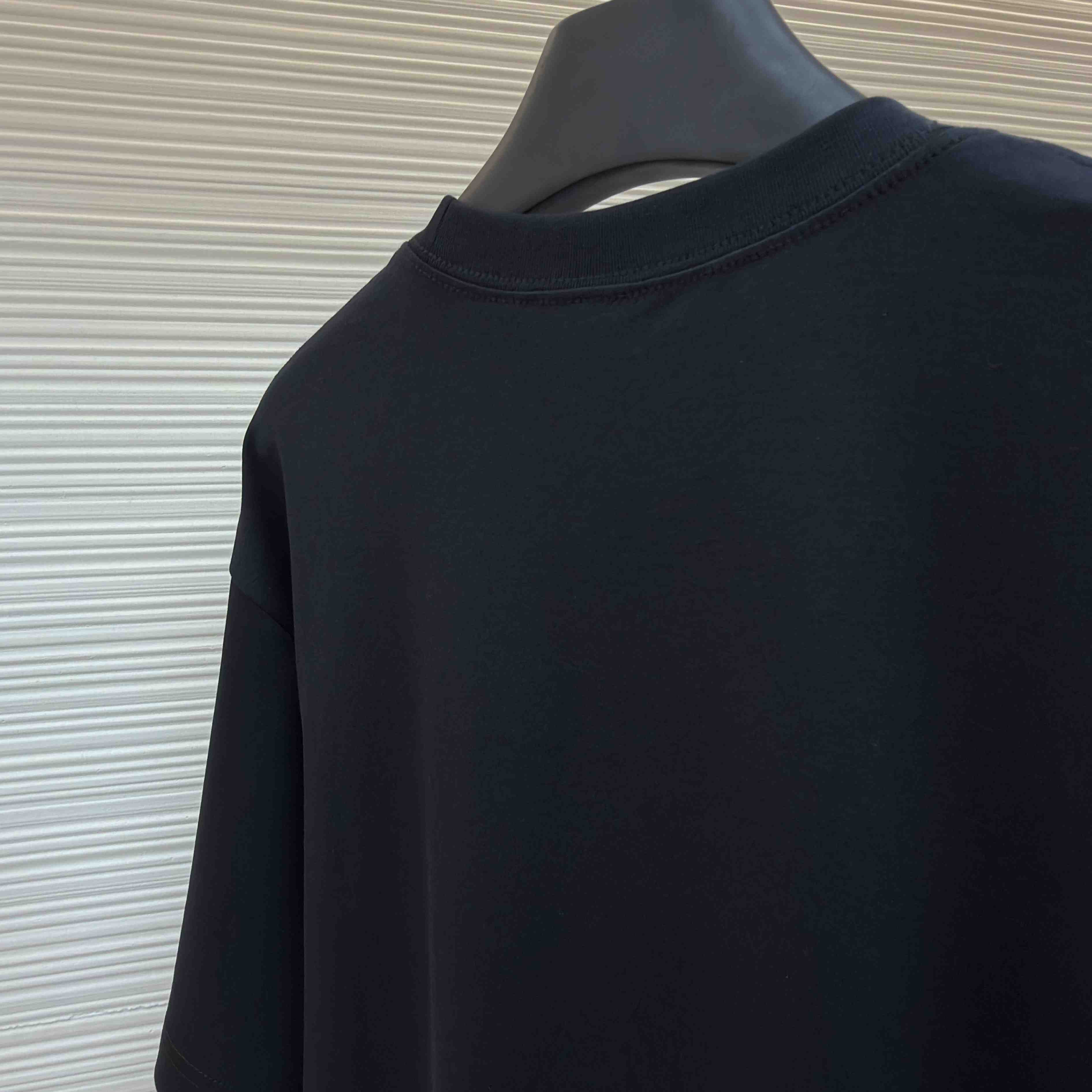  Dior T-Shirt With Embroidery - DesignerGu