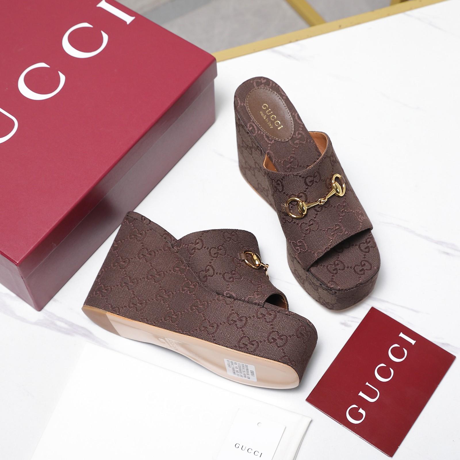 Gucci Wedge Sandal With Horsebit - DesignerGu