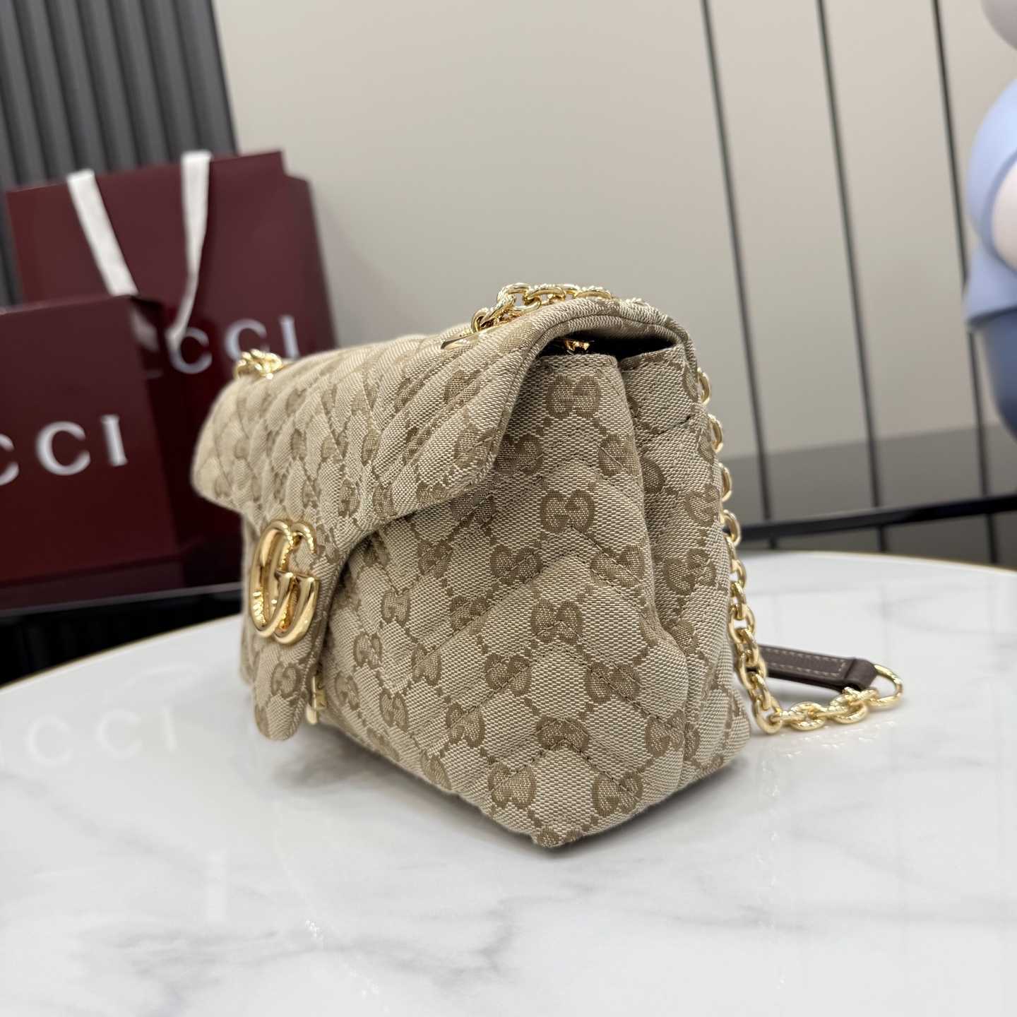 Gucci GG Marmont Small Shoulder Bag - DesignerGu
