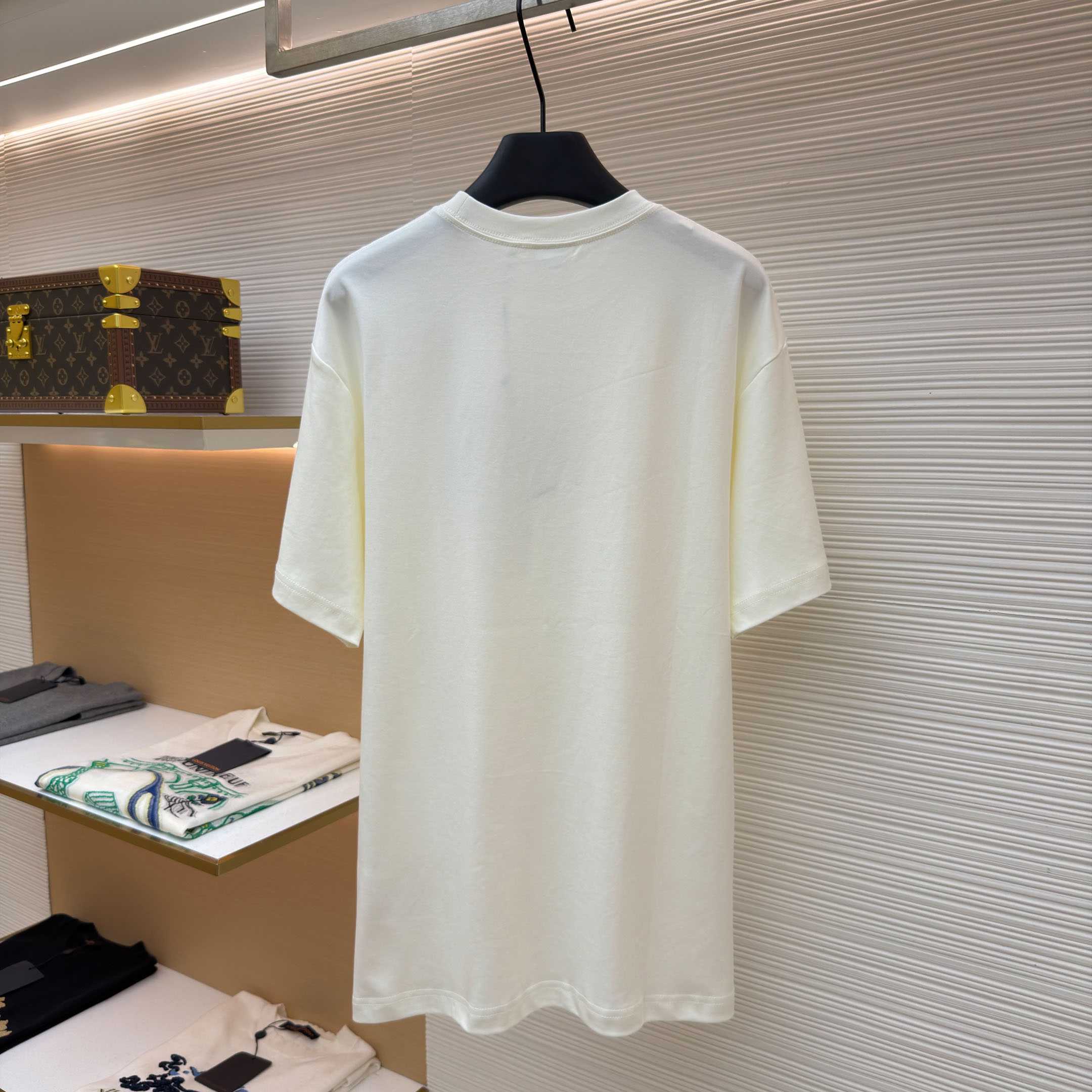  Dior T-shirt With Lettering - DesignerGu