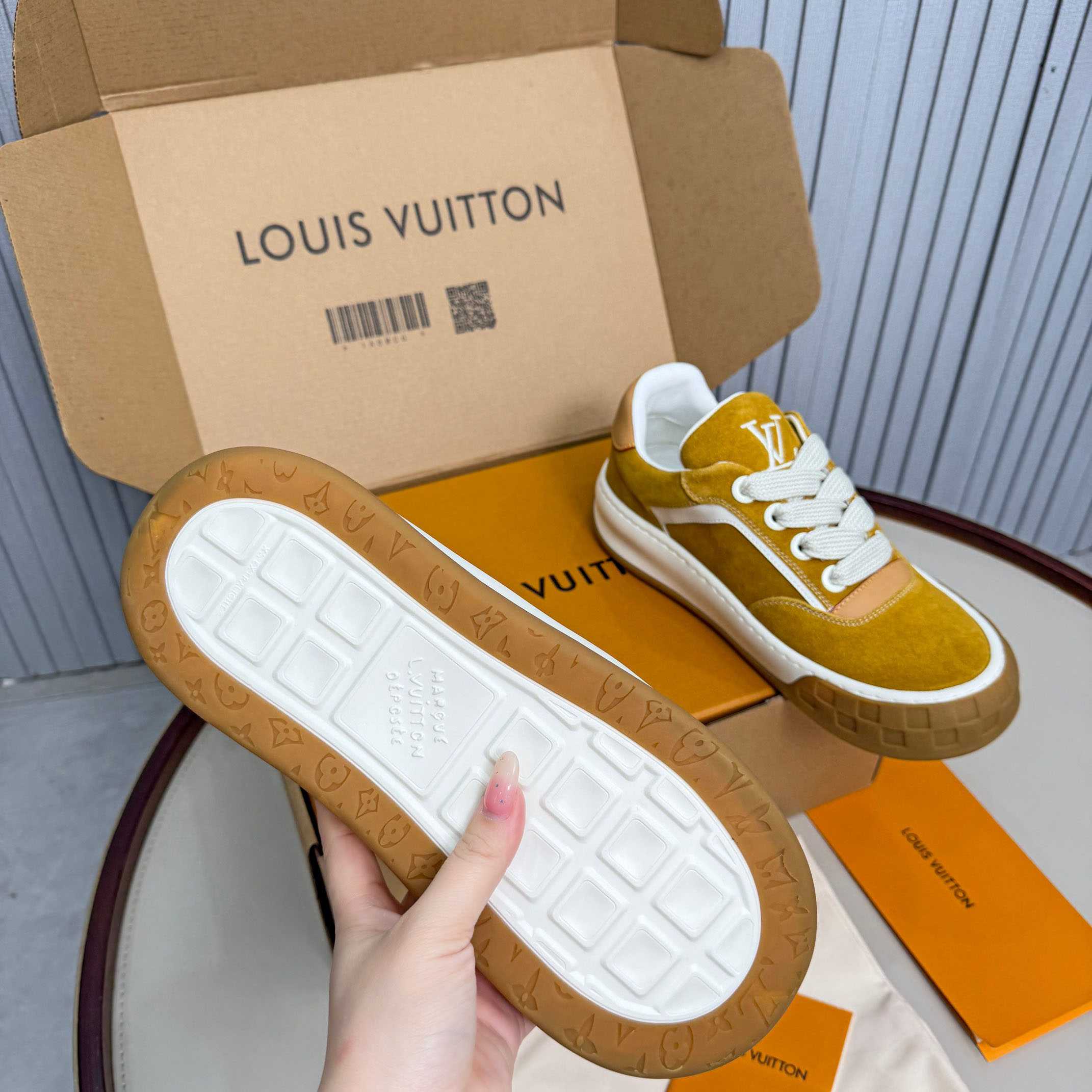Louis Vuitton LV Tilted Sneaker 1AJTHL - DesignerGu