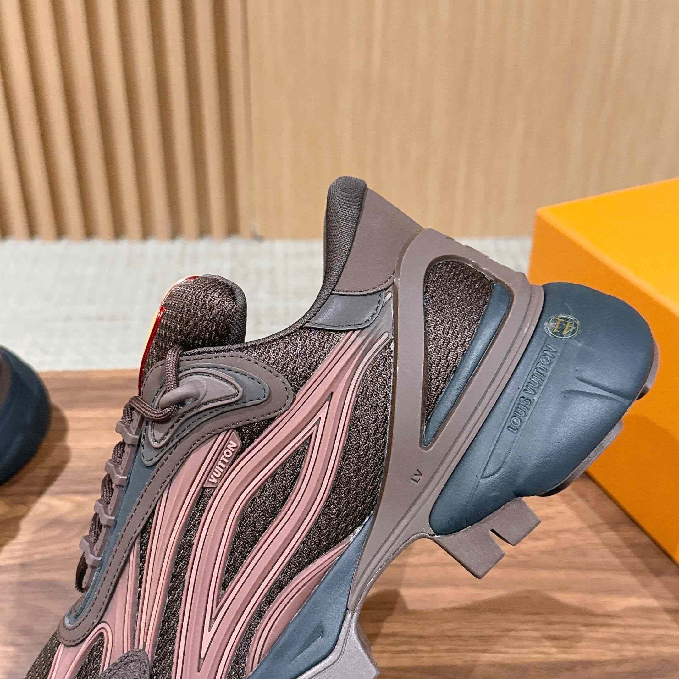 Louis Vuitton Summit Sneaker 1AJAGO - DesignerGu