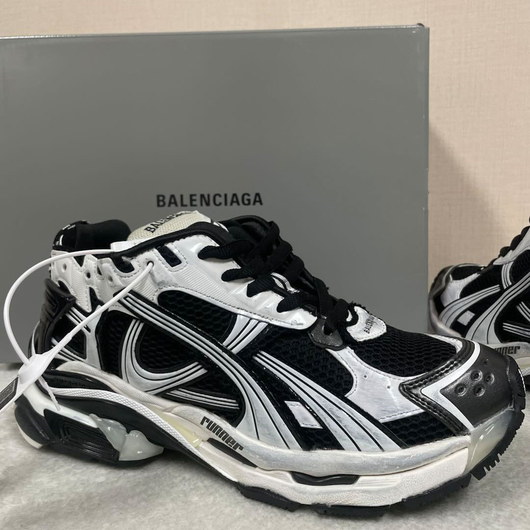 Balenciaga Runner Sneakers - DesignerGu